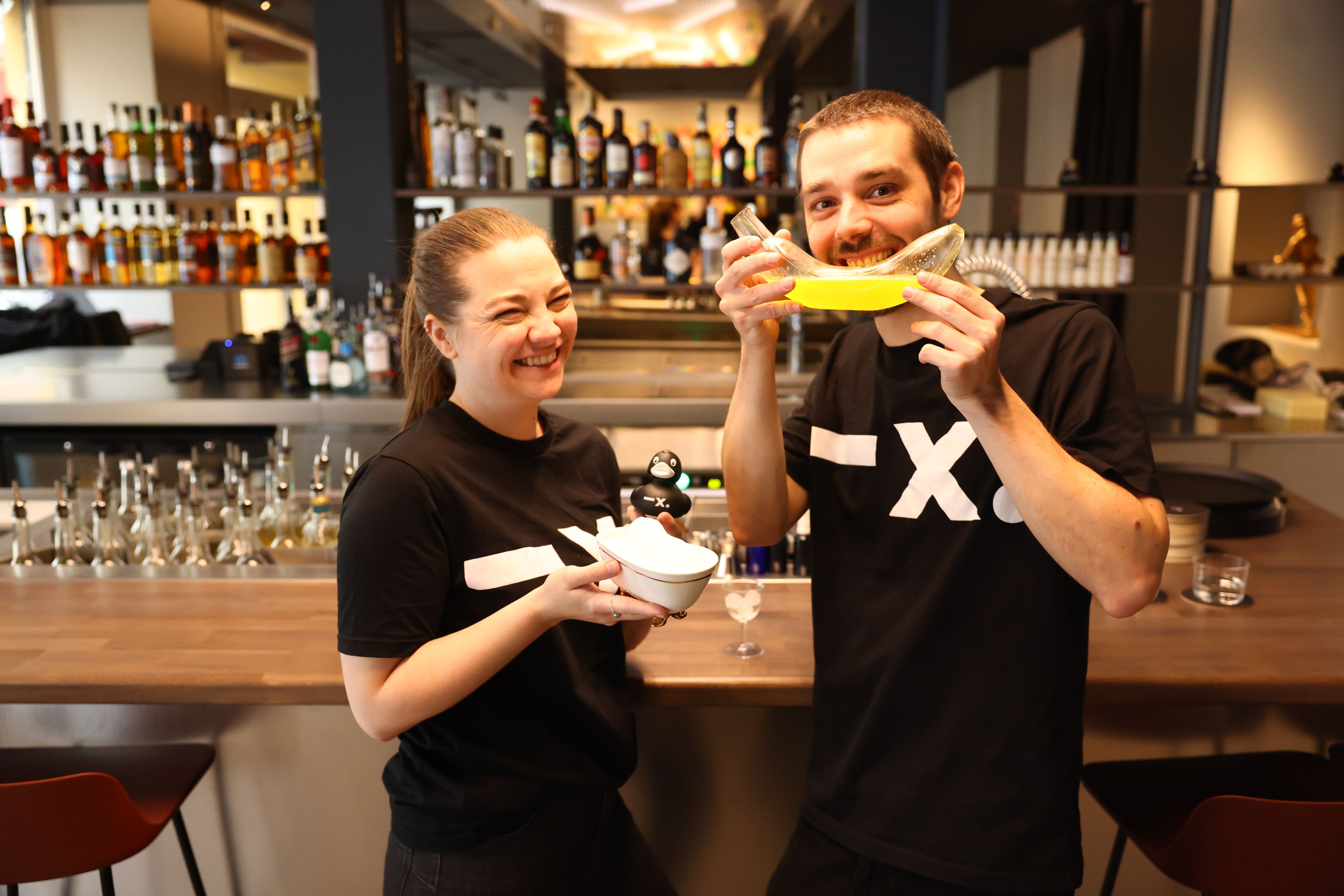 Heute.at - Prost! Hippe Bar bringt Badewannen-Cocktail in die City