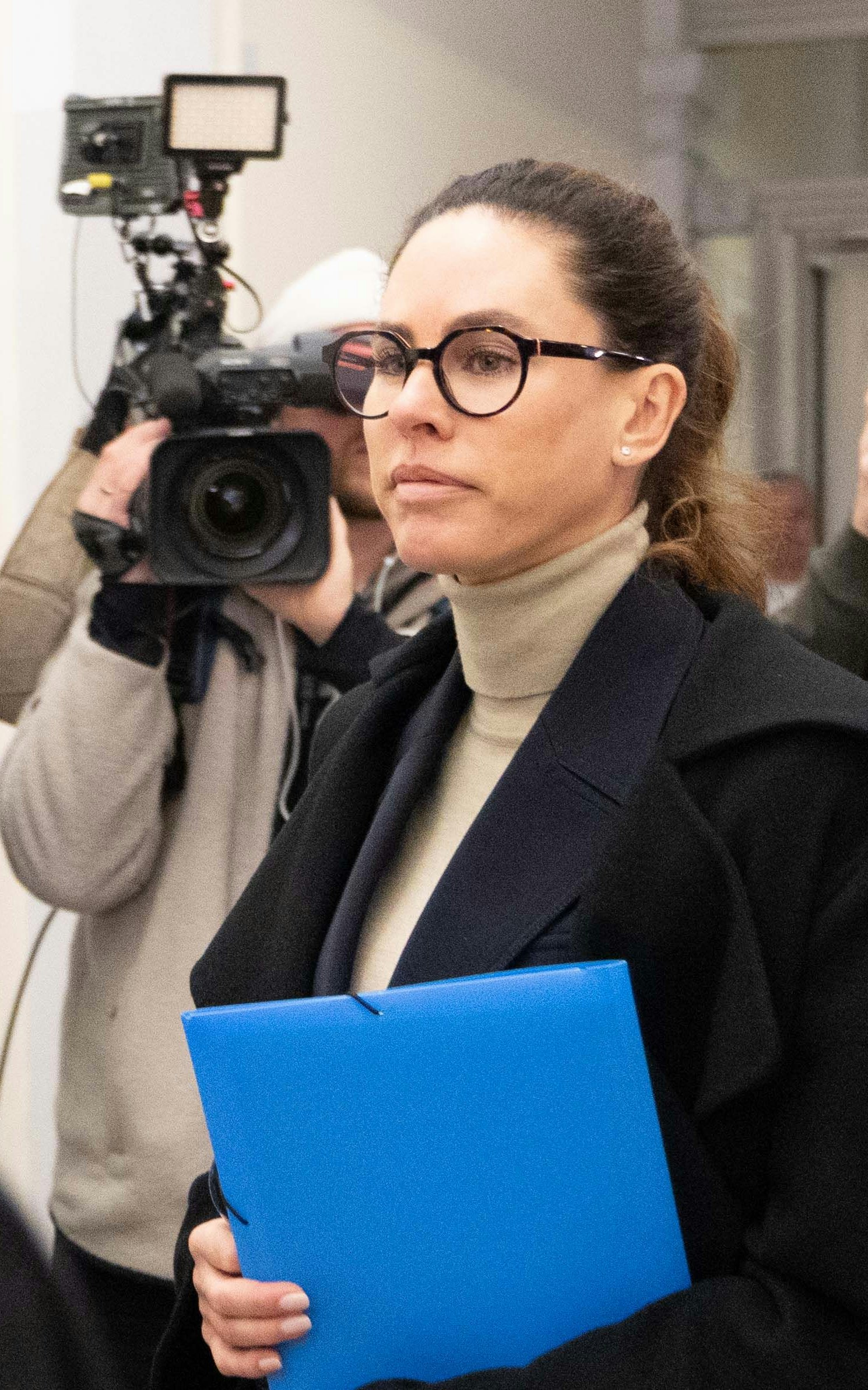 "Zieh dich so an, als würdest du in die Kirche gehen!"