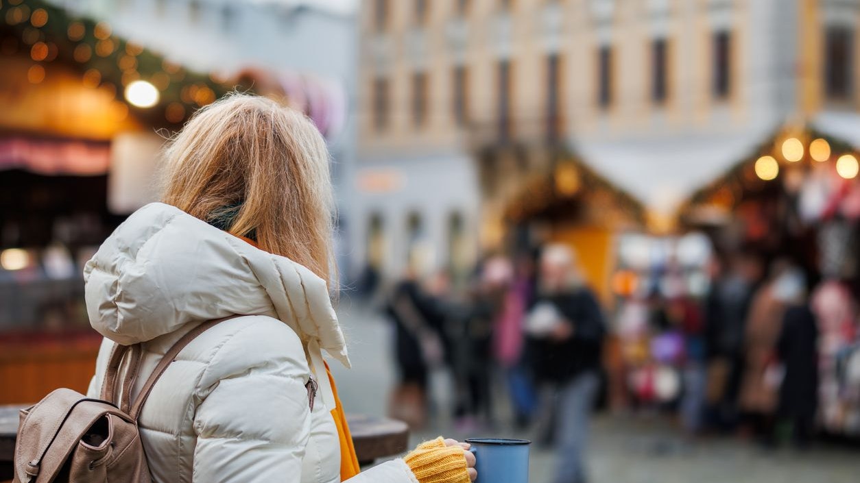 Heute.at - Kulturkampf – Polit-Streit um queeren Punschstand