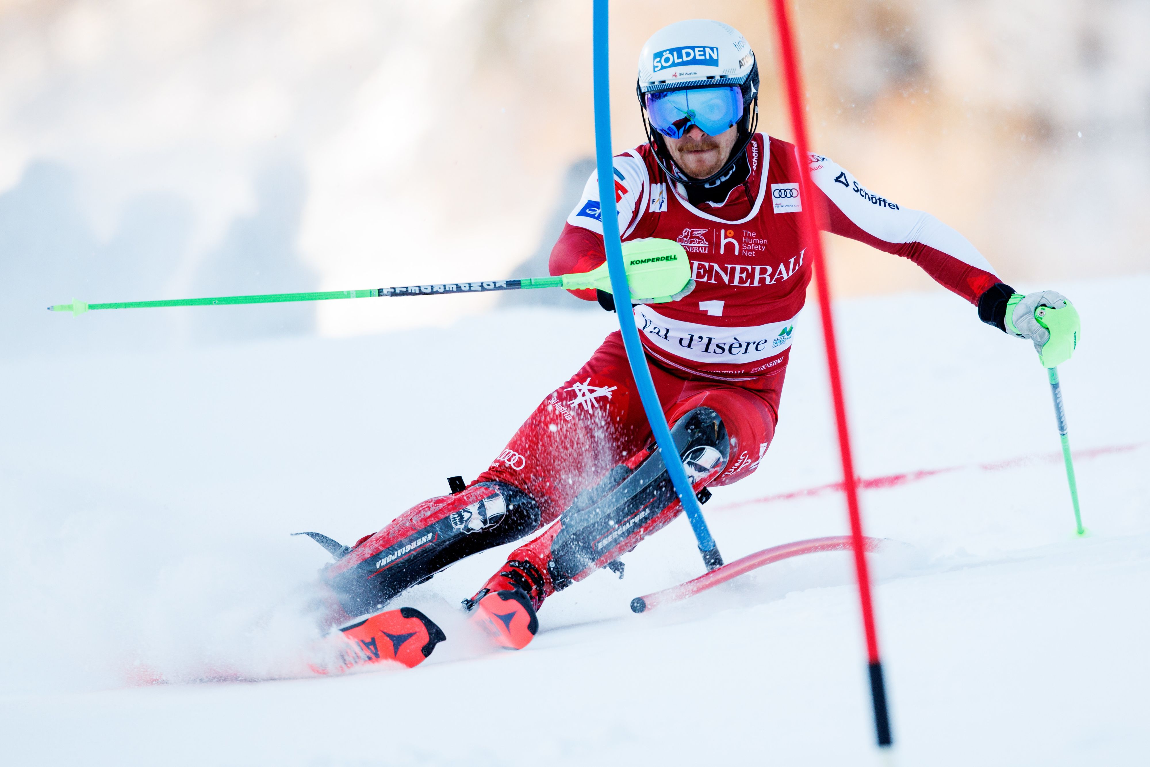 Fabio Gstrein belegt nach dem ersten Lauf den sechsten Platz. 