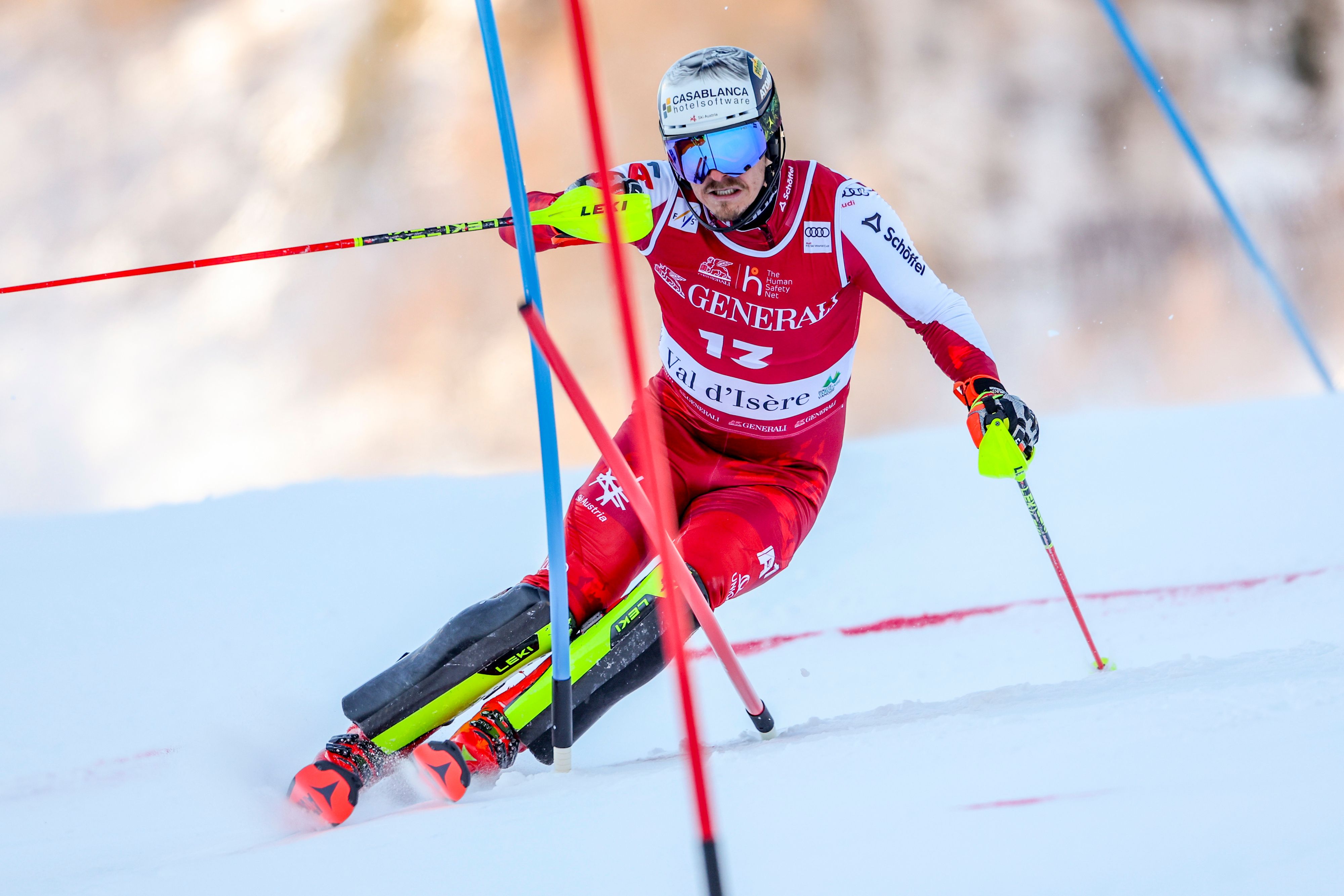 Manuel Feller schied nach einer fehlerbehafteten Fahrt kurz vor dem Ziel aus. 