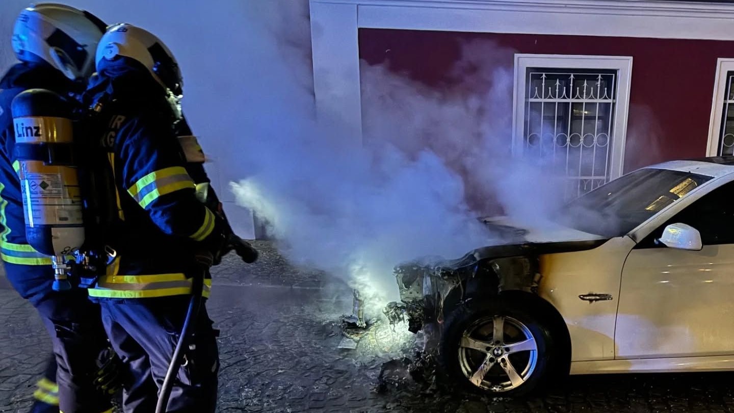 Die Einsatzkräfte waren auch direkt nach der Weihnachtsfeier mit voller Tatkraft dabei.