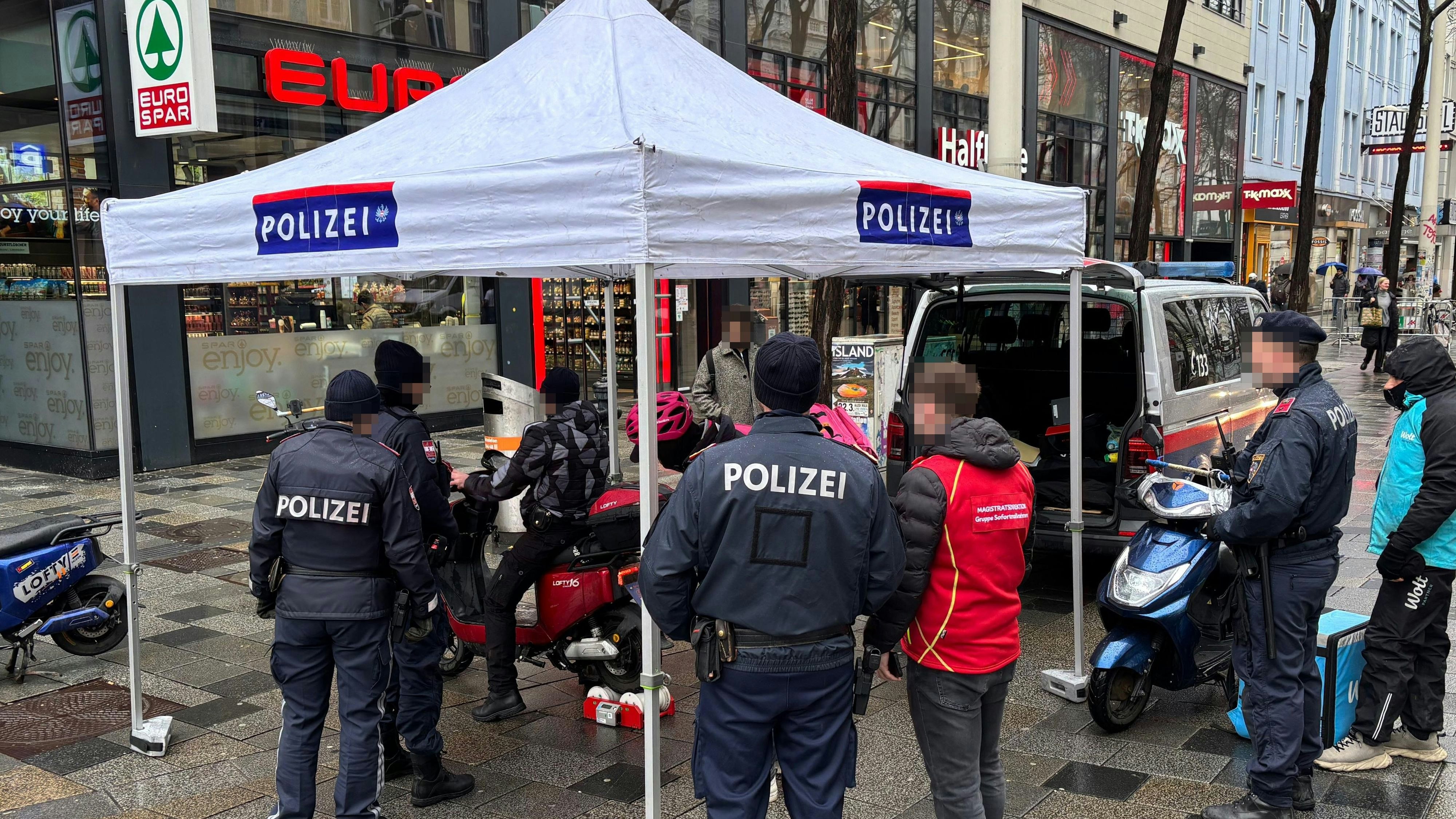 Heute.at - Anzeige! Getuntes E-Moped raste mit 52 km/h durch Wien