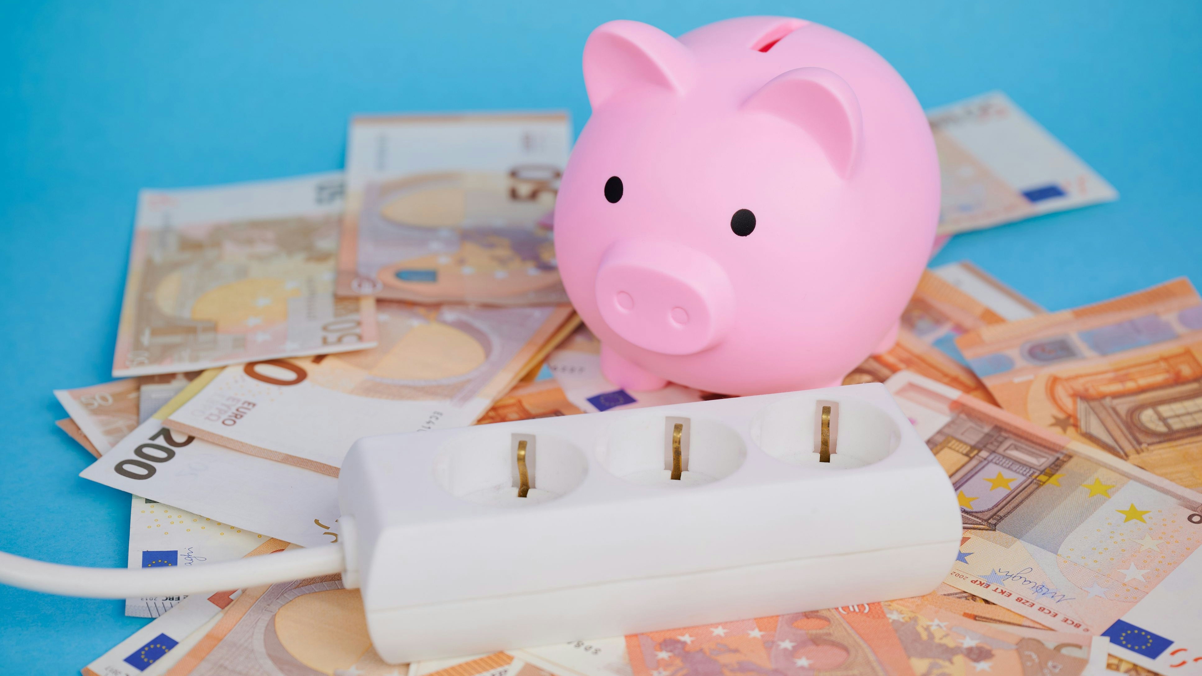 Heute.at - So viel weniger zahlst du ab Jänner für Strom