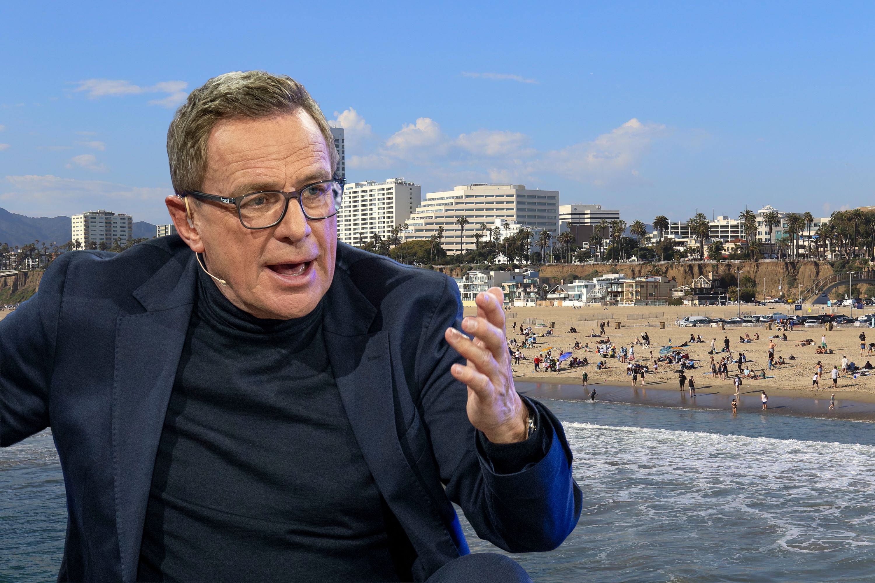 Heute.at - ÖFB-Team checkt bei der WM in Malibu ein