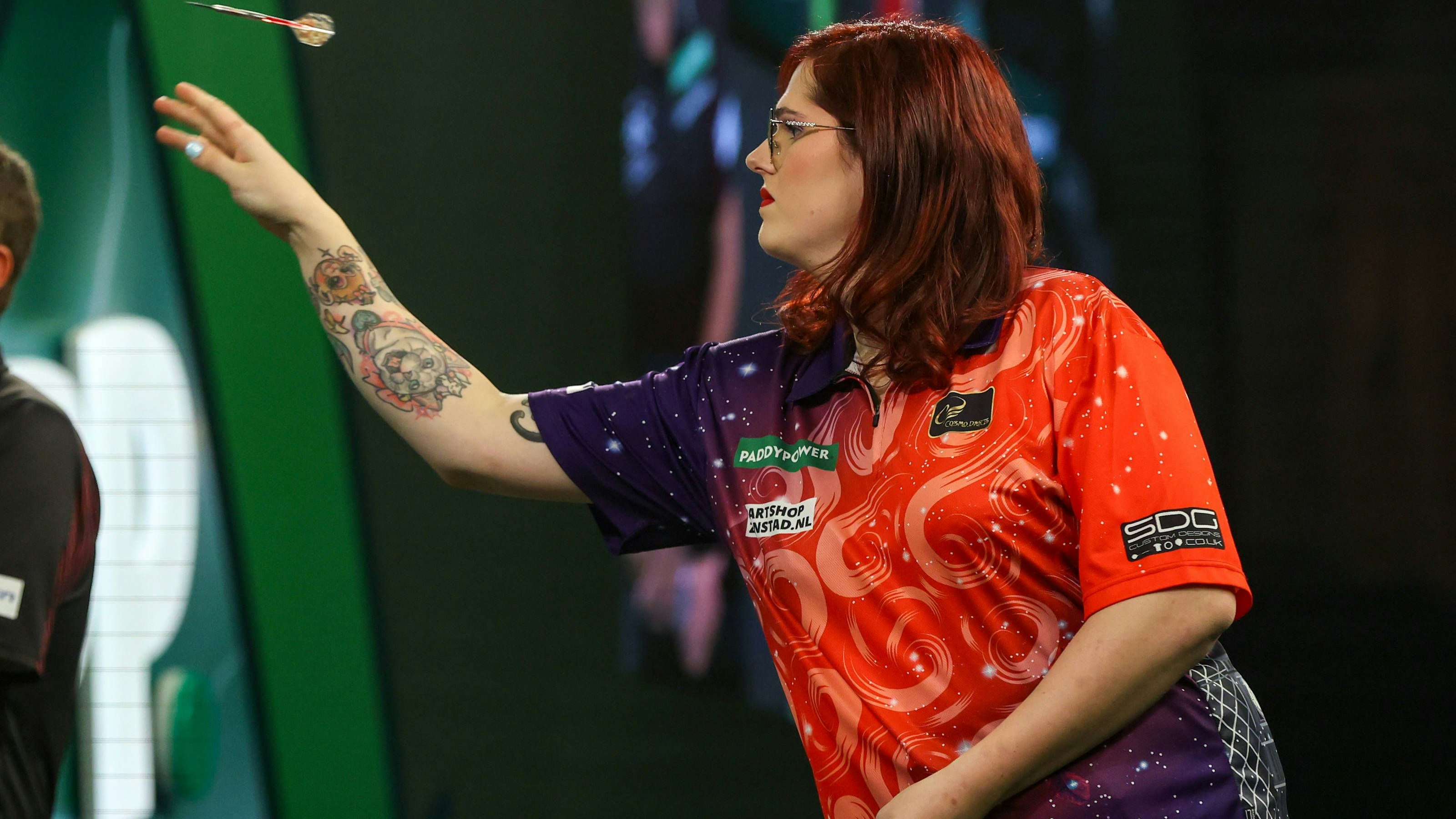 Heute.at - Nach Morddrohungen – Trans-Darterin verliert WM-Auftakt