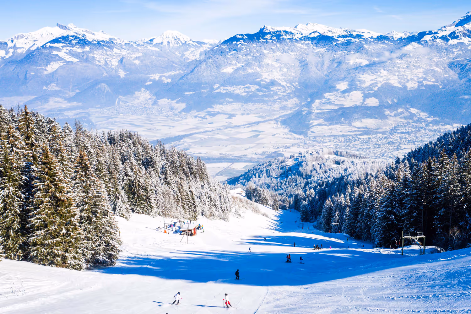 In dem kleinen Schweizer Skigebiet Télégiettes ist Skifahren kostenlos.