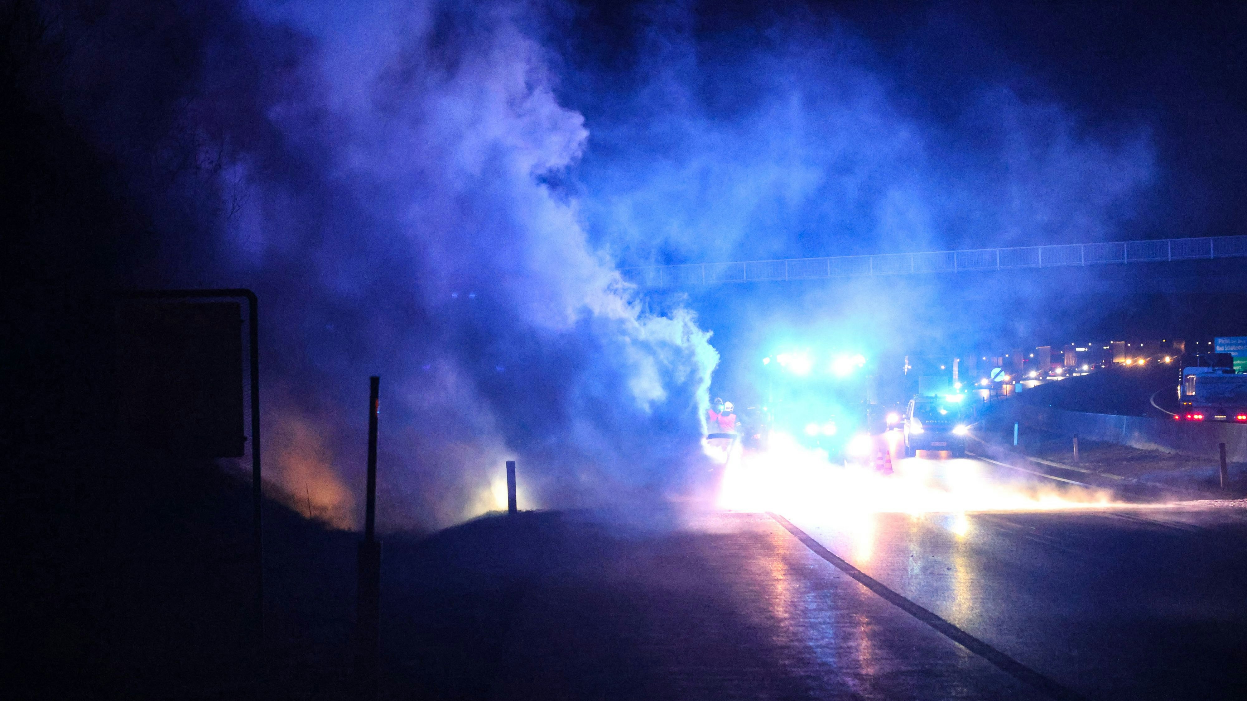 Heute.at - Auto geht auf Innkreisautobahn plötzlich in Flammen auf