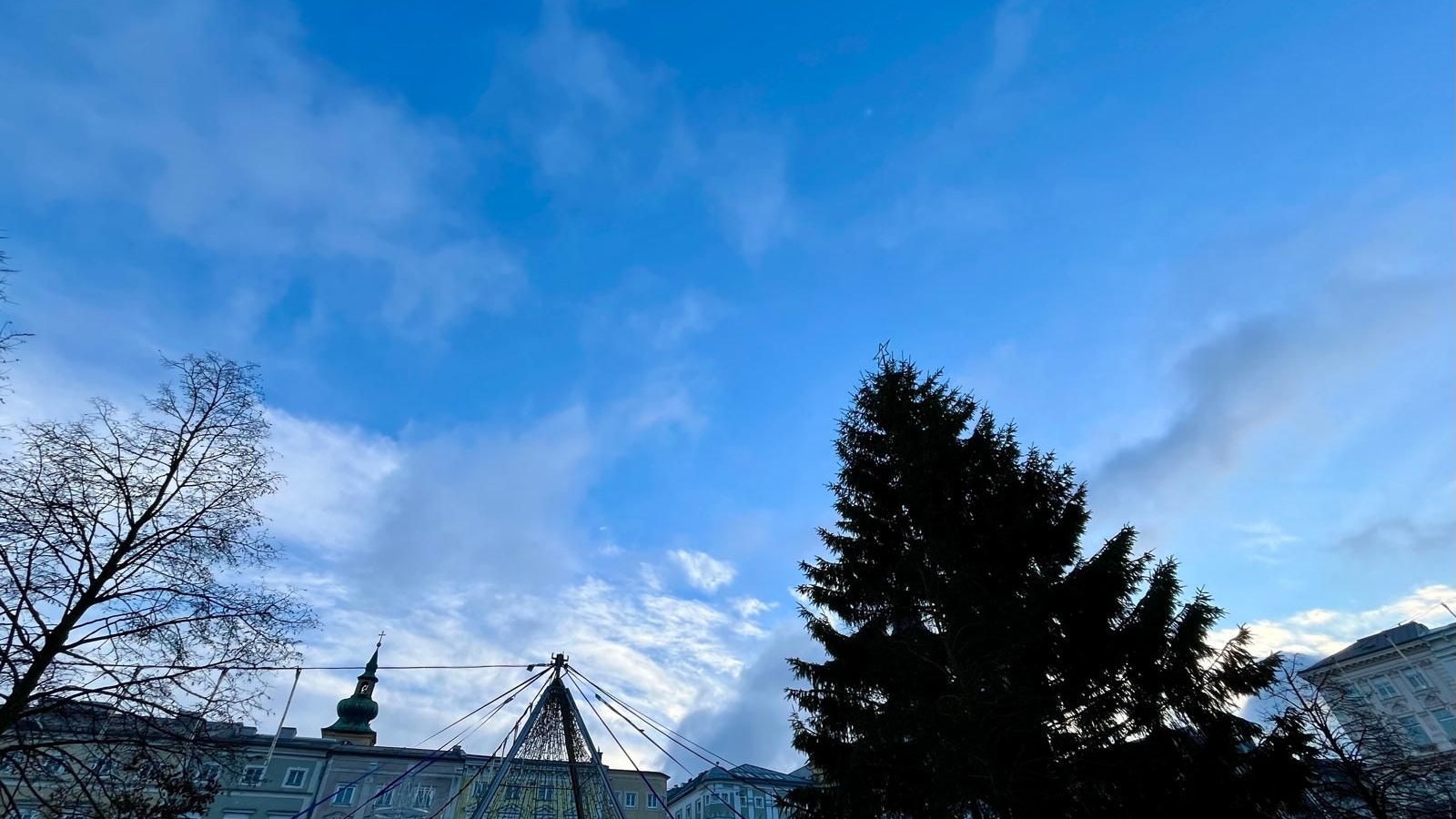 Nebel ade! Nach 15 Tagen endlich wieder blauer Himmel