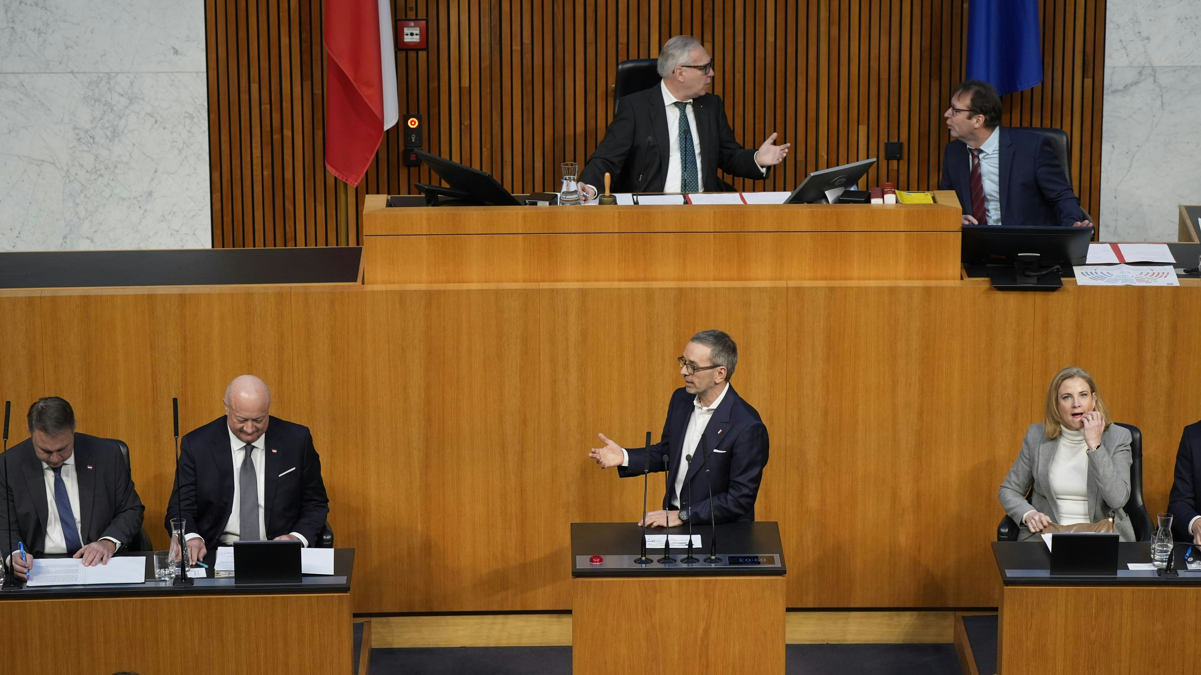 Heute.at - Kickl: Bevölkerung beinhart hinters Licht geführt