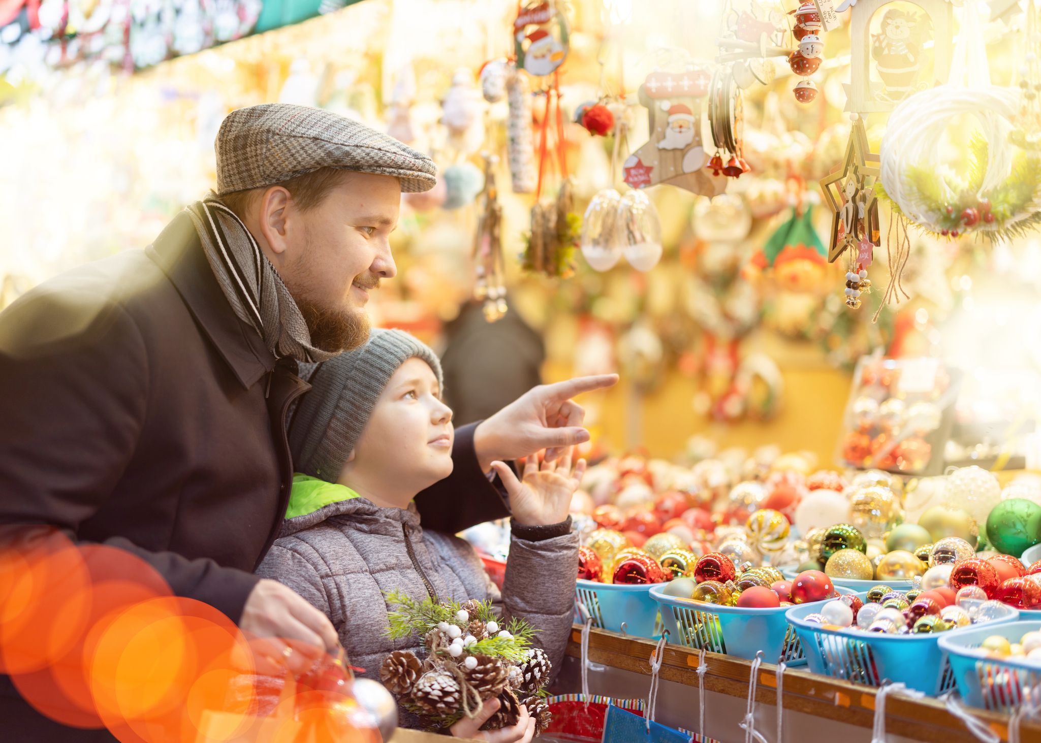 Heiße Getränke und verlorene Kinder – ein Kinderarzt schlägt Alarm: Weihnachtsmärkte können für Familien riskanter sein als gedacht.