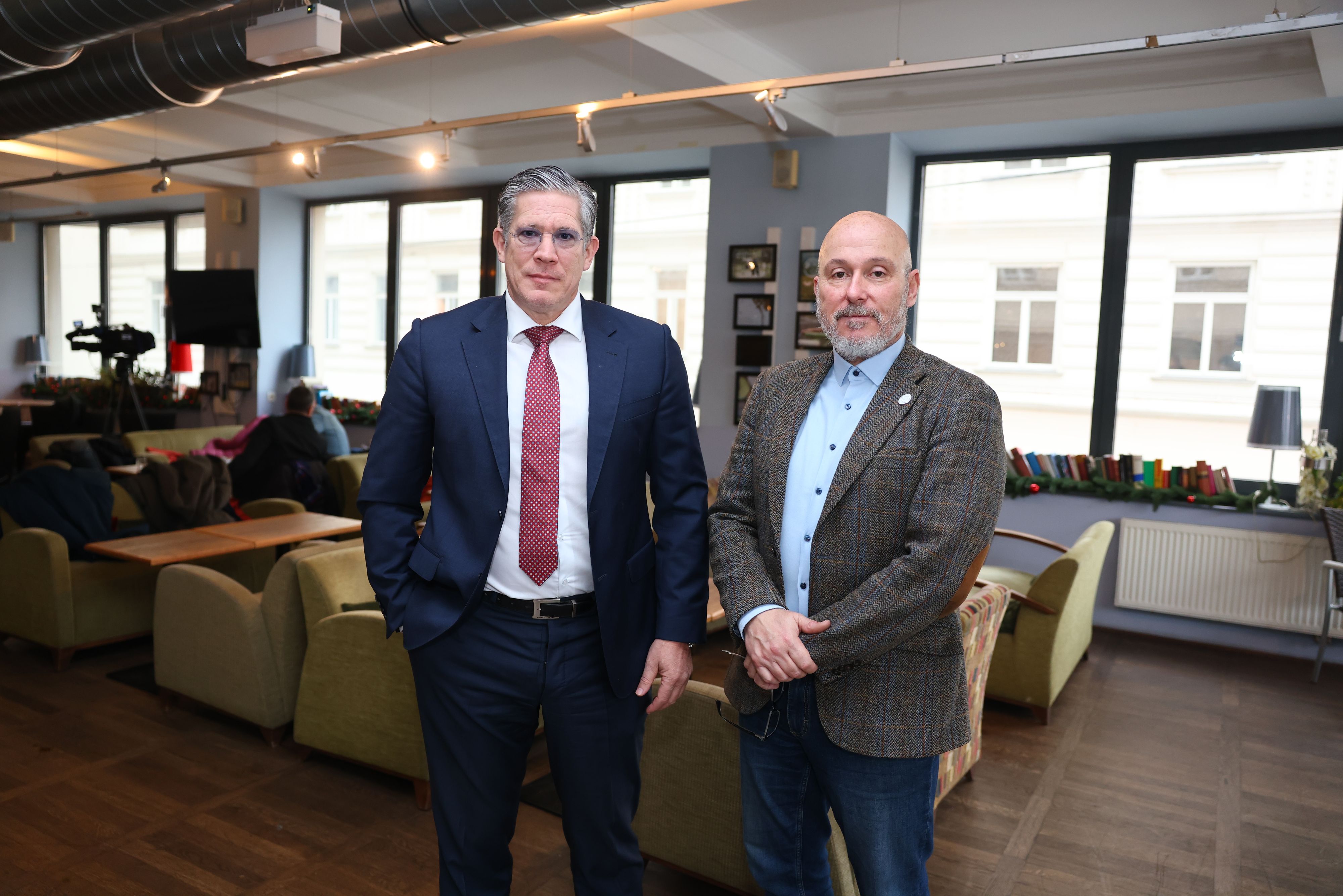 Florian Höllwarth und Andreas Schweitzer wetterten gegen den Aktionsplan, forderten Sofortmaßnahmen.