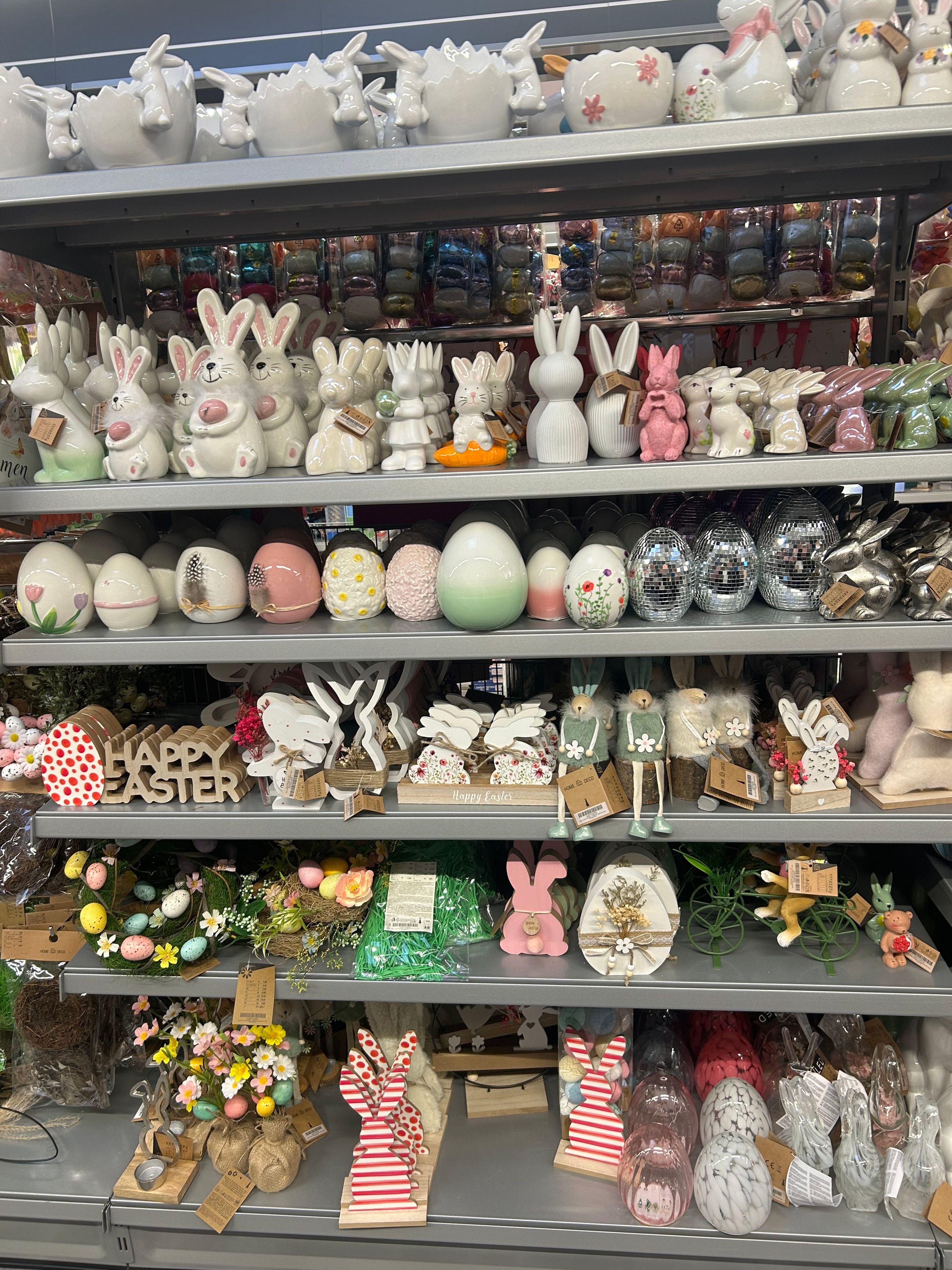 Heute.at - Ach du dickes Ei! Wiener Shop verkauft schon Oster-Deko