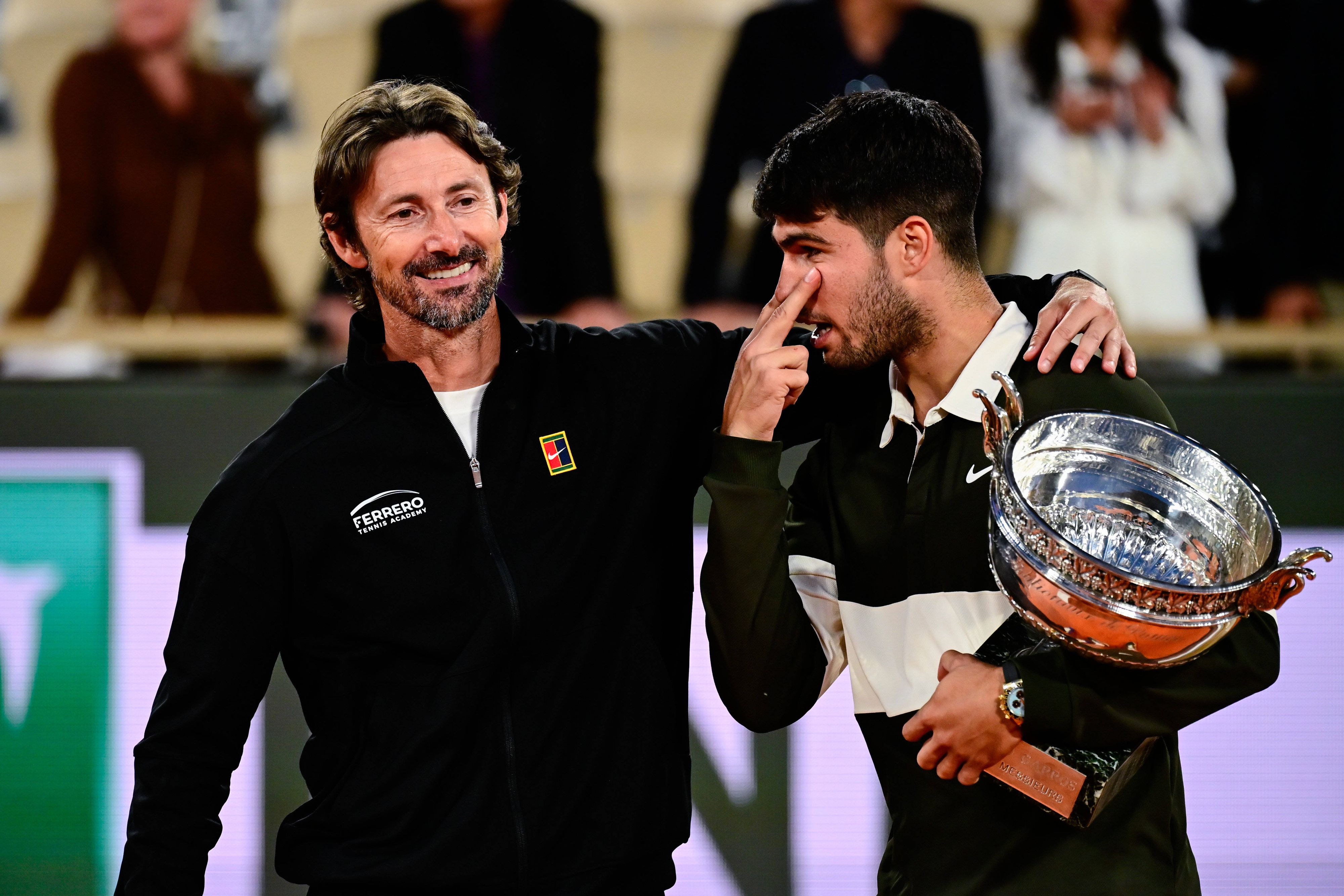 Carlos Alcaraz hat sich von seinem Trainer Juan Carlos Ferrero (l.) getrennt.
