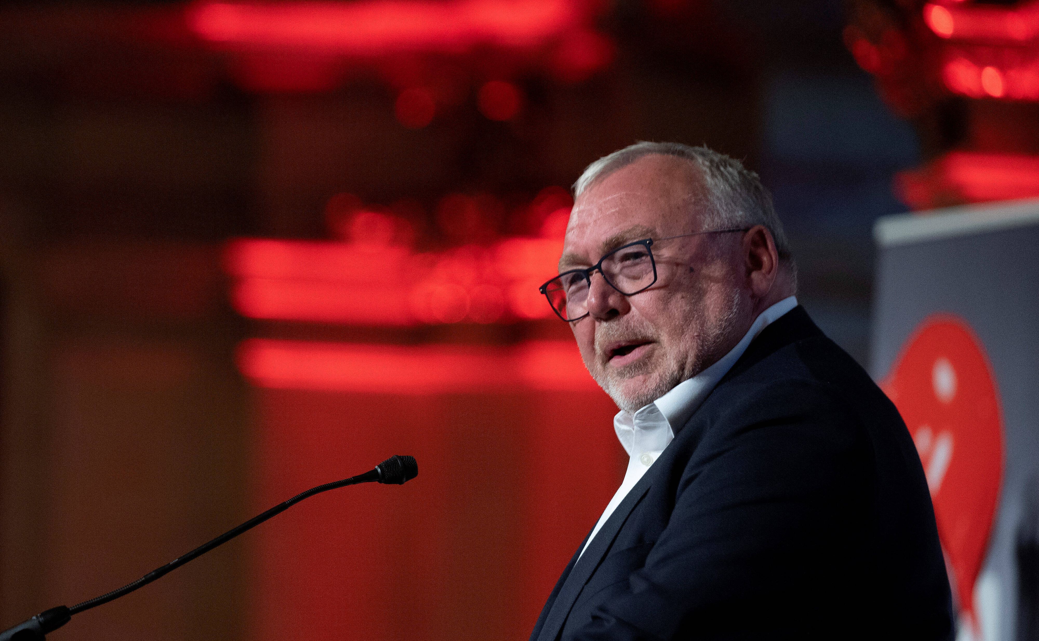 Heute.at - Luxuspensionen für Politiker – jetzt kommt alles raus