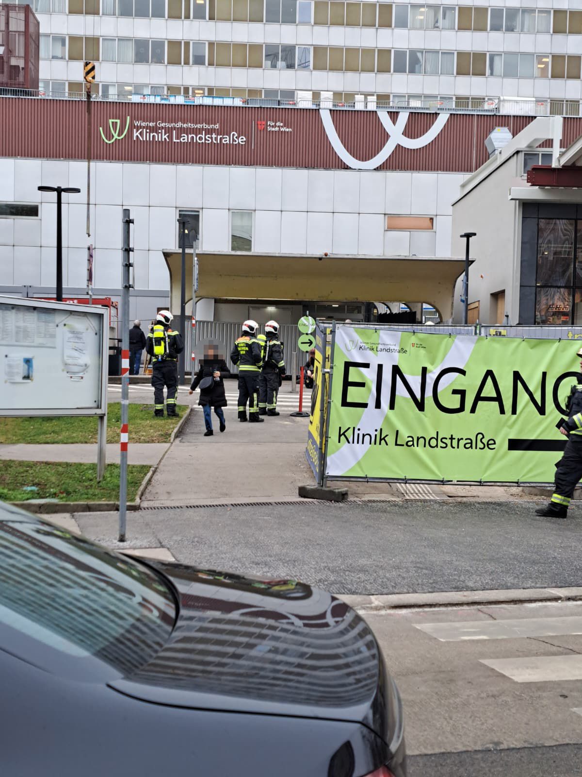 Heute.at - Feuer-Alarm im Spital! Großeinsatz in Wiener Klinik