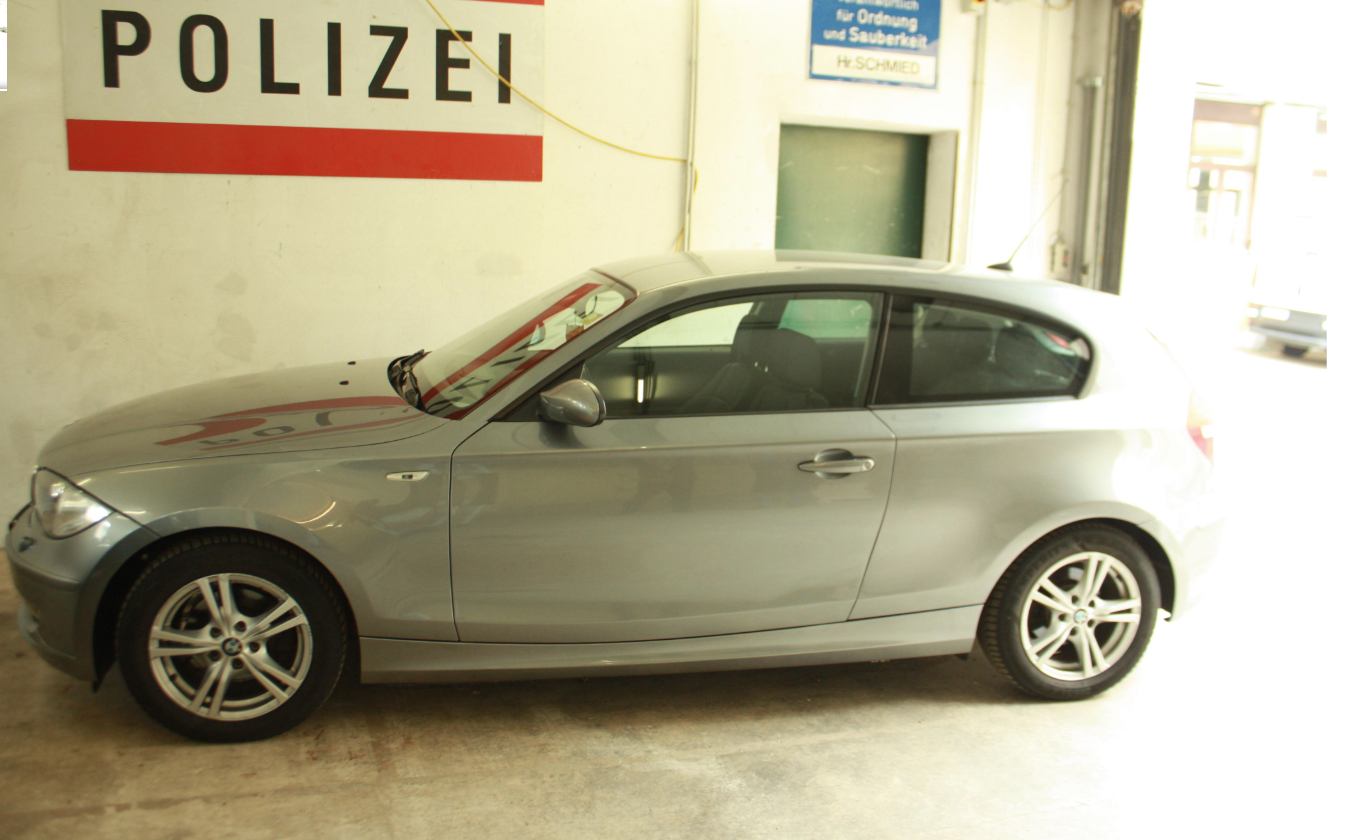 Der BMW 116i eines 19-jährigen Rasers wurde versteigert.