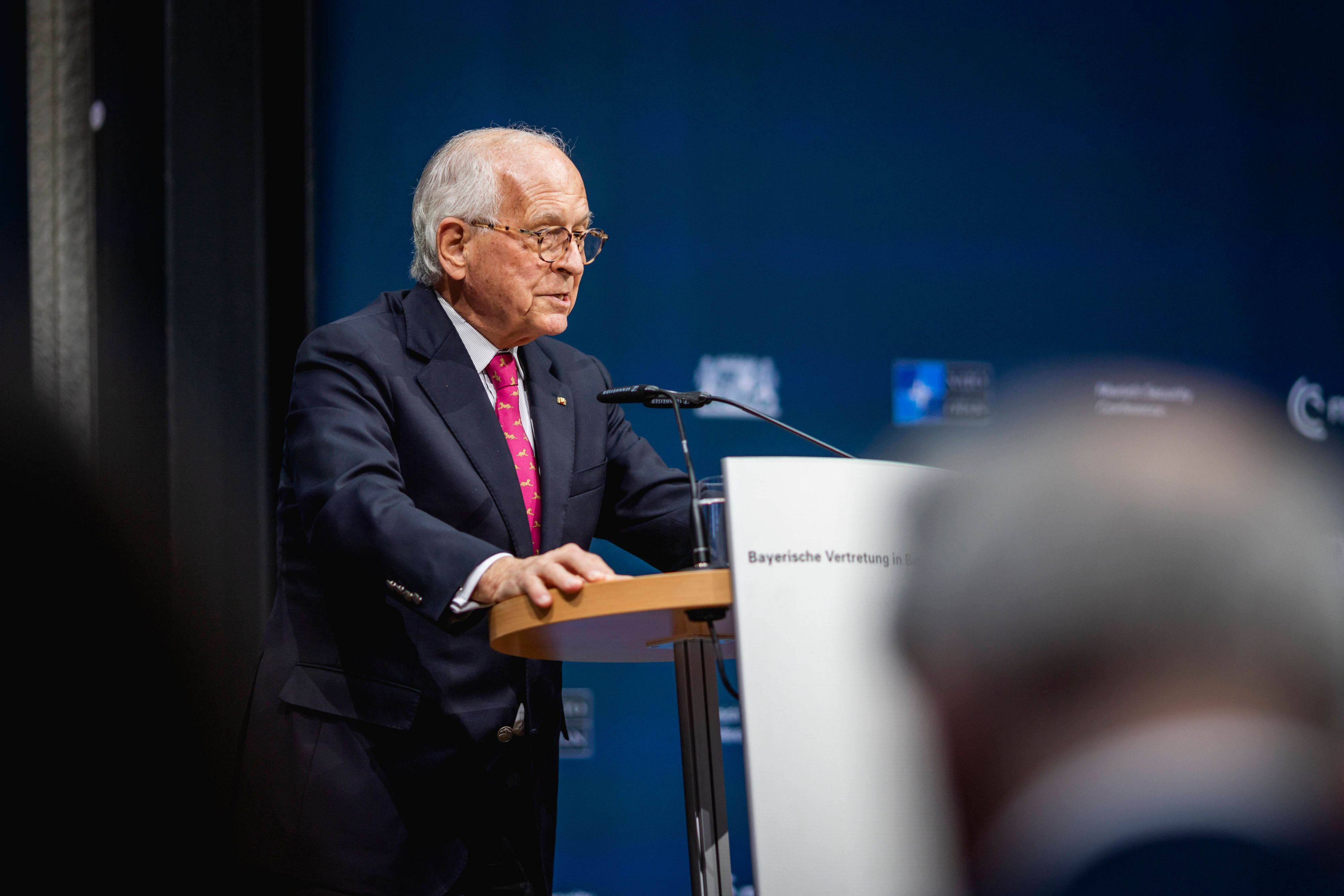 Heute.at - Münchner Experte sieht Waffenstillstand in weiter Ferne