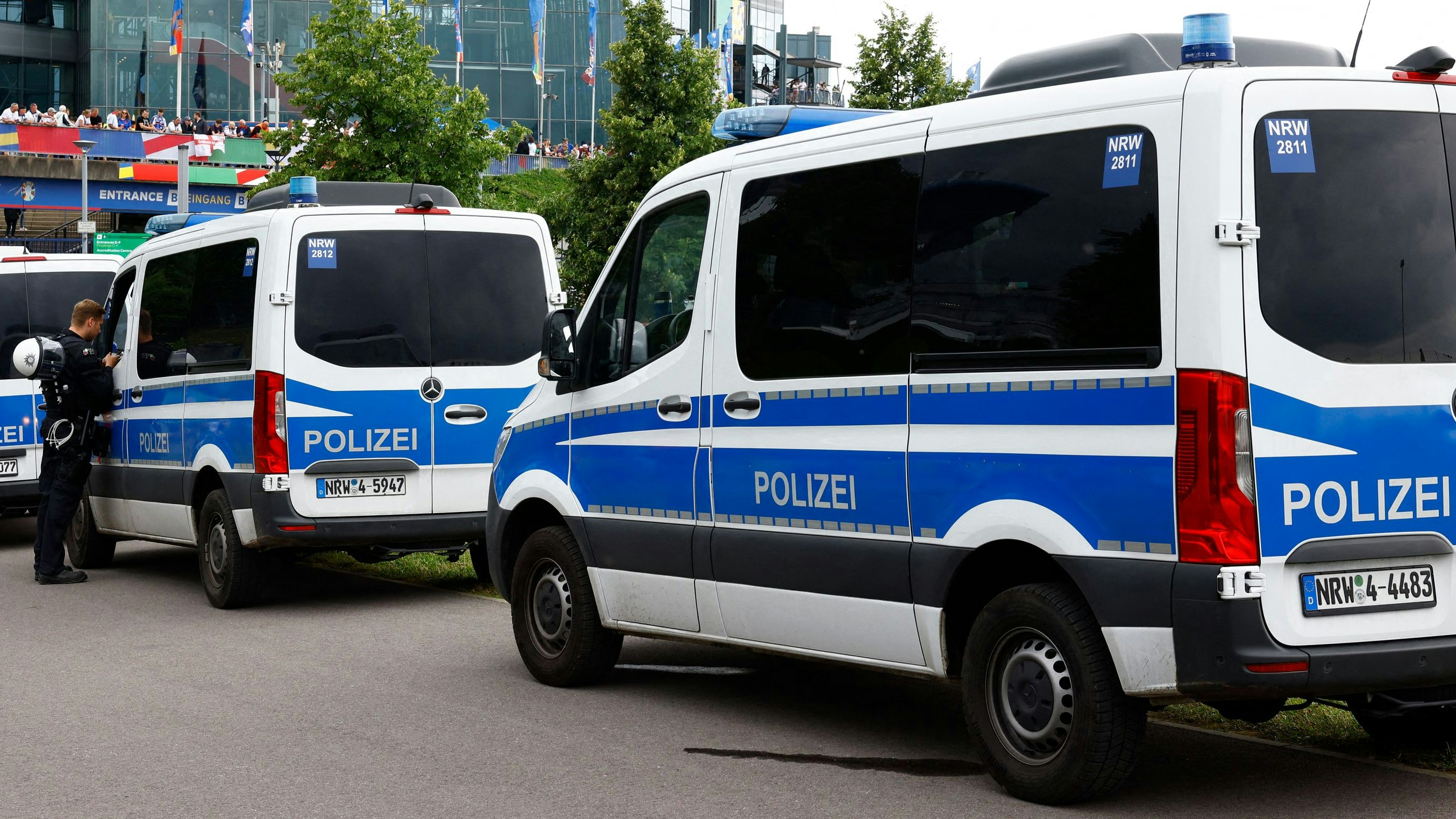 Heute.at - Versuchter Mord an Polizisten: Verdächtiger ist erst 15