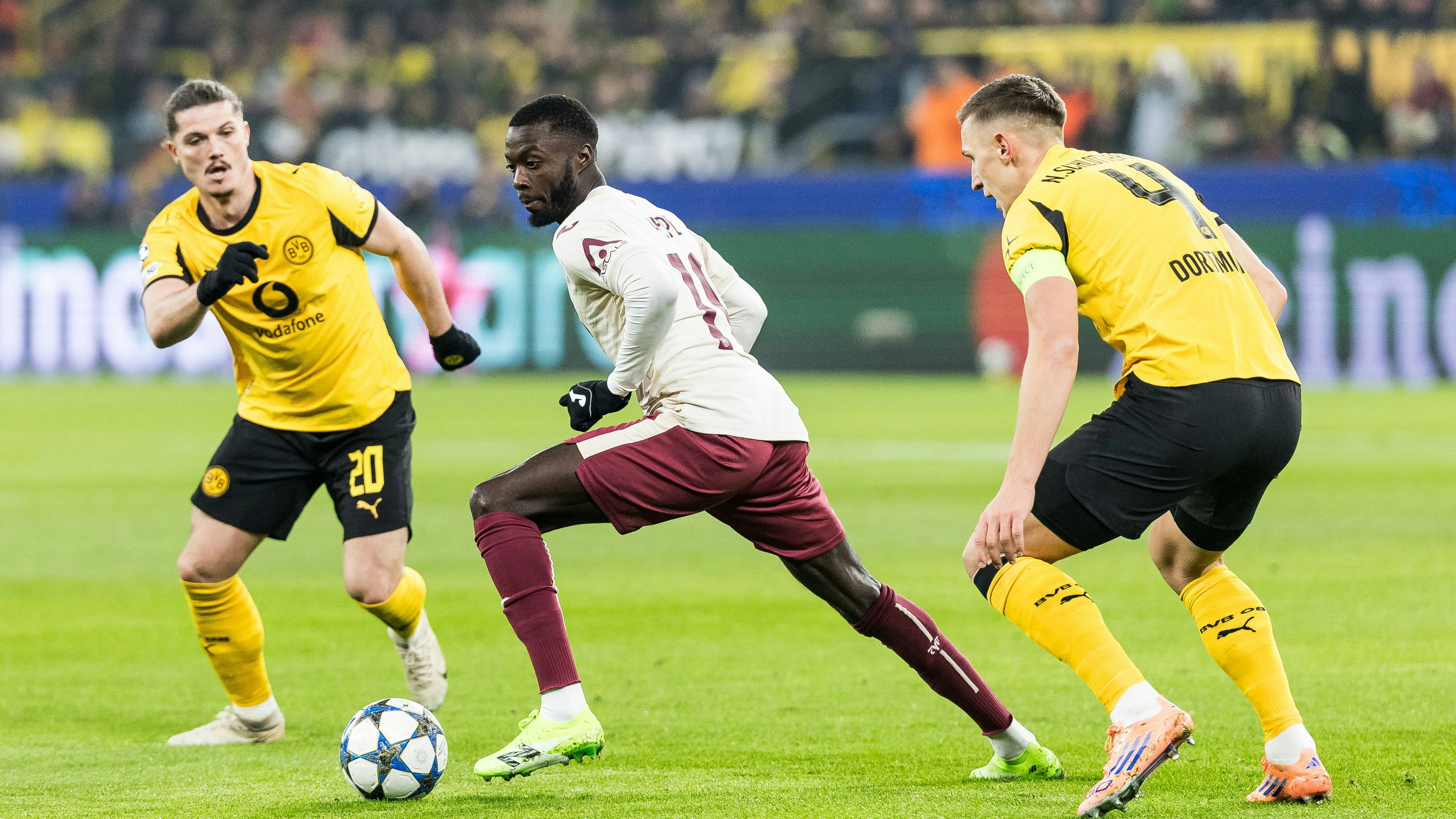 Heute.at - Kurios: Spieler ist Messi-Fan und fliegt aus Kader