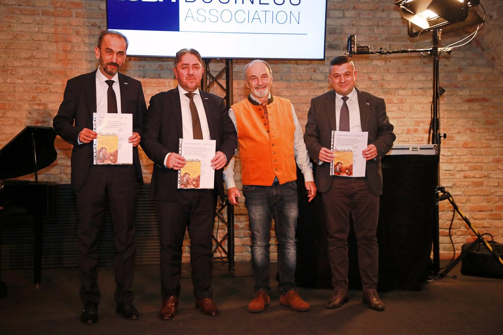 Heute.at - Unternehmer setzen Zeichen für starke Wirtschaft