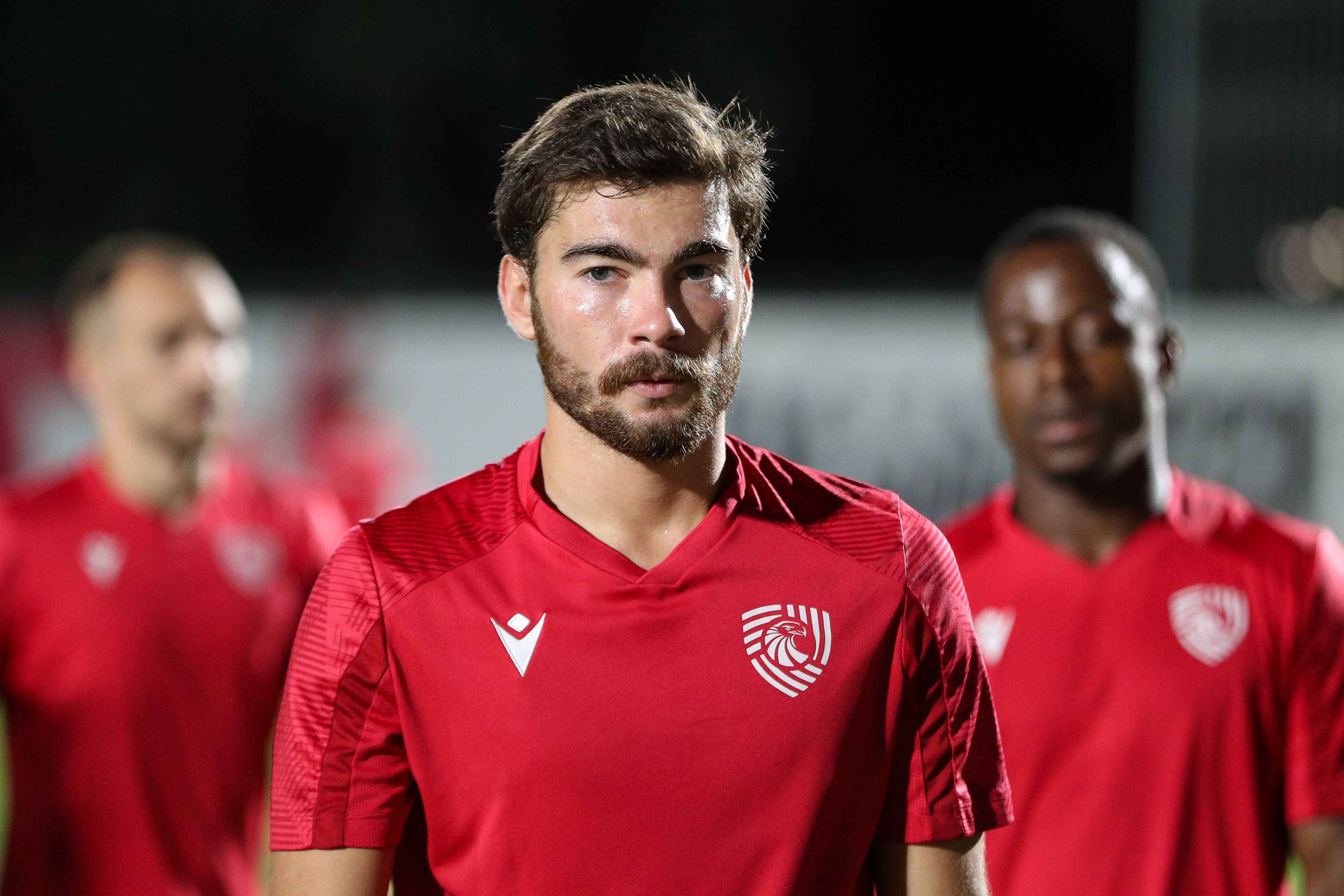 Gizo Mamageishvili unterschreibt in Graz.