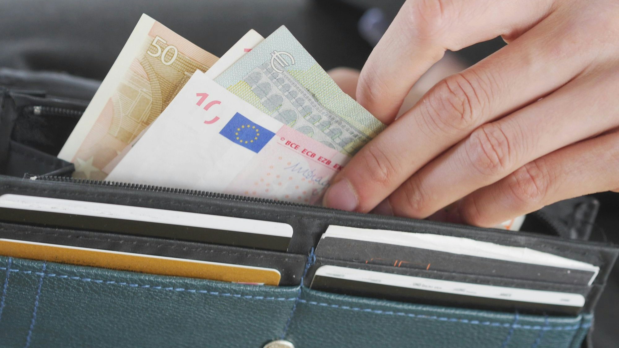 Heute.at - Kauf auf Raten, viele Kredite – Schulden steigen weiter