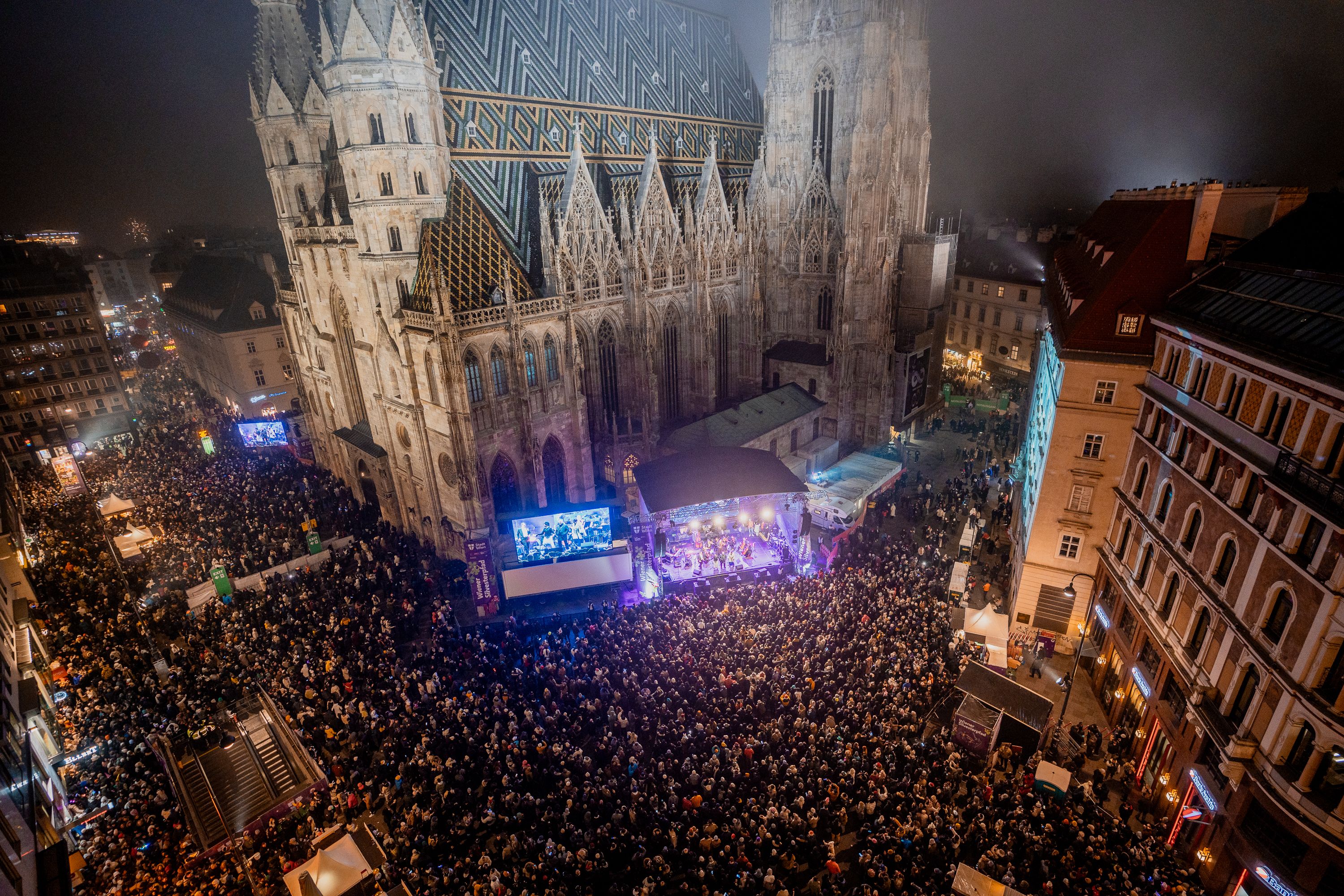 800.000 Besucher feiern Silvester in Wien.