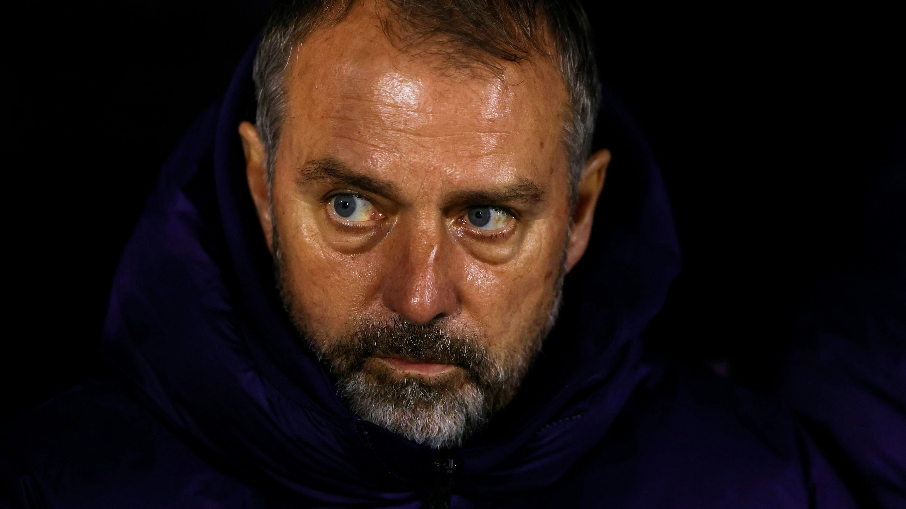 Heute.at - Barca-Coach Flick hat Kabinen-Maulwurf enttarnt