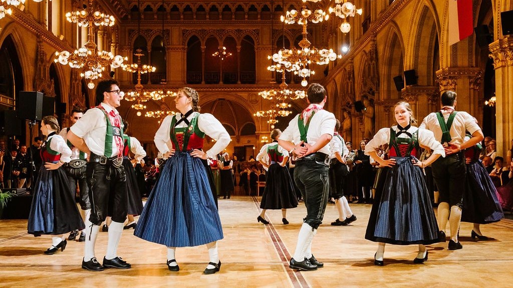 Heute.at - Glanz, Glamour, Walzer: Gewinne Karten für Wiener Bälle