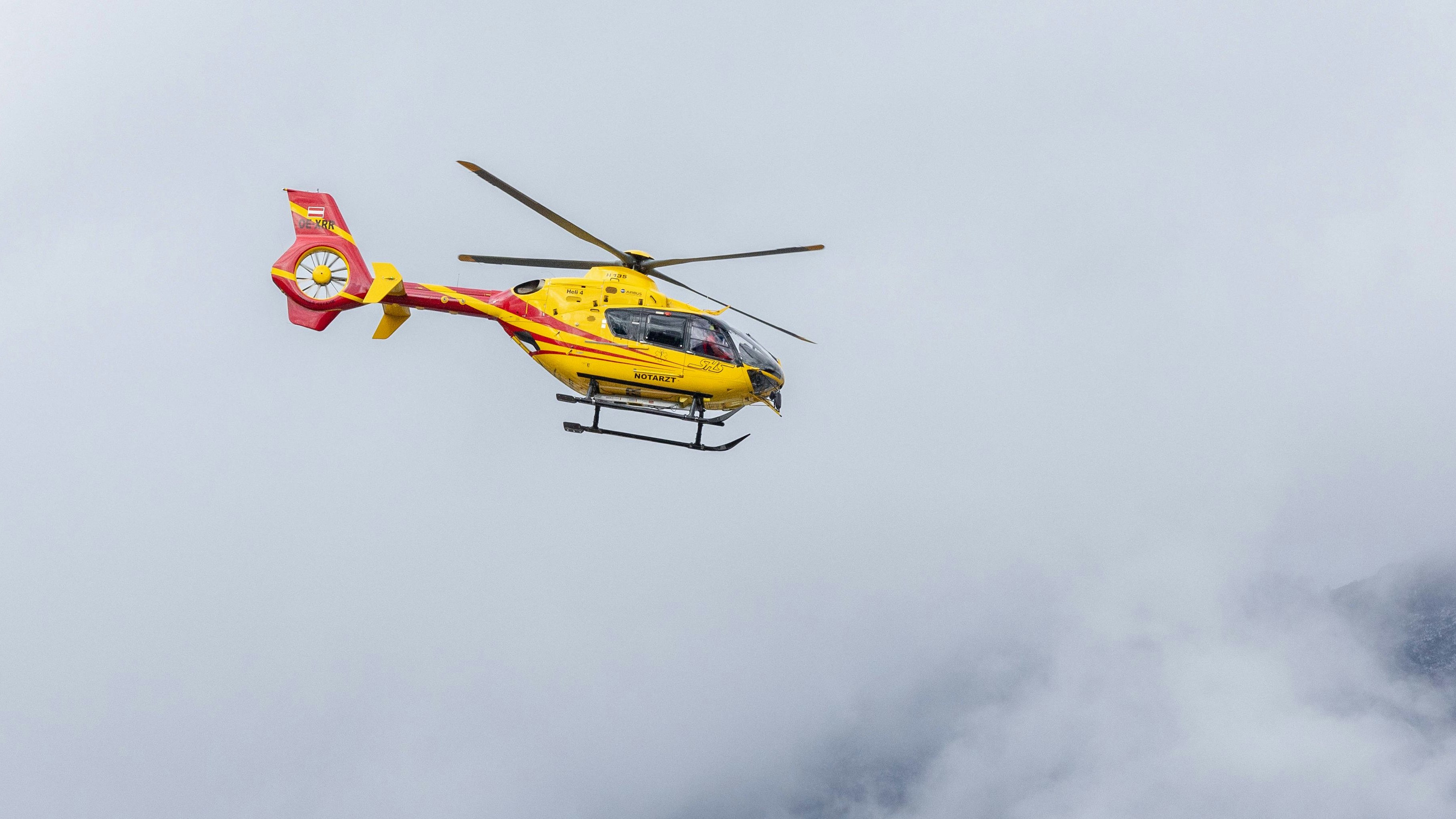 Heute.at - Tragödie im Stadel! Mann (67) von Heuballen erschlagen