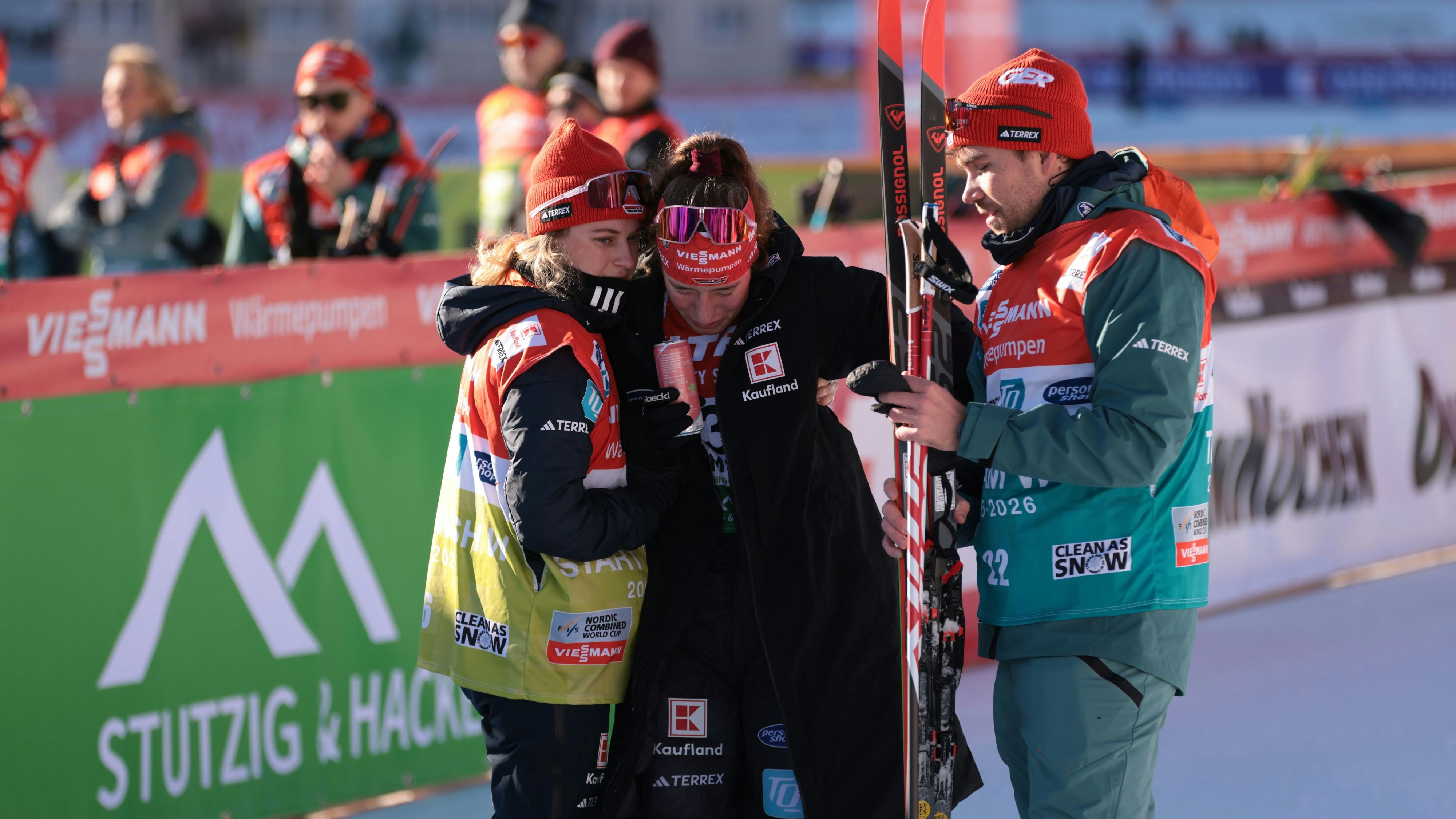 Die Deutsche Nathalie Armbruster ist in der Ramsau auf der Loipe kollabiert. 