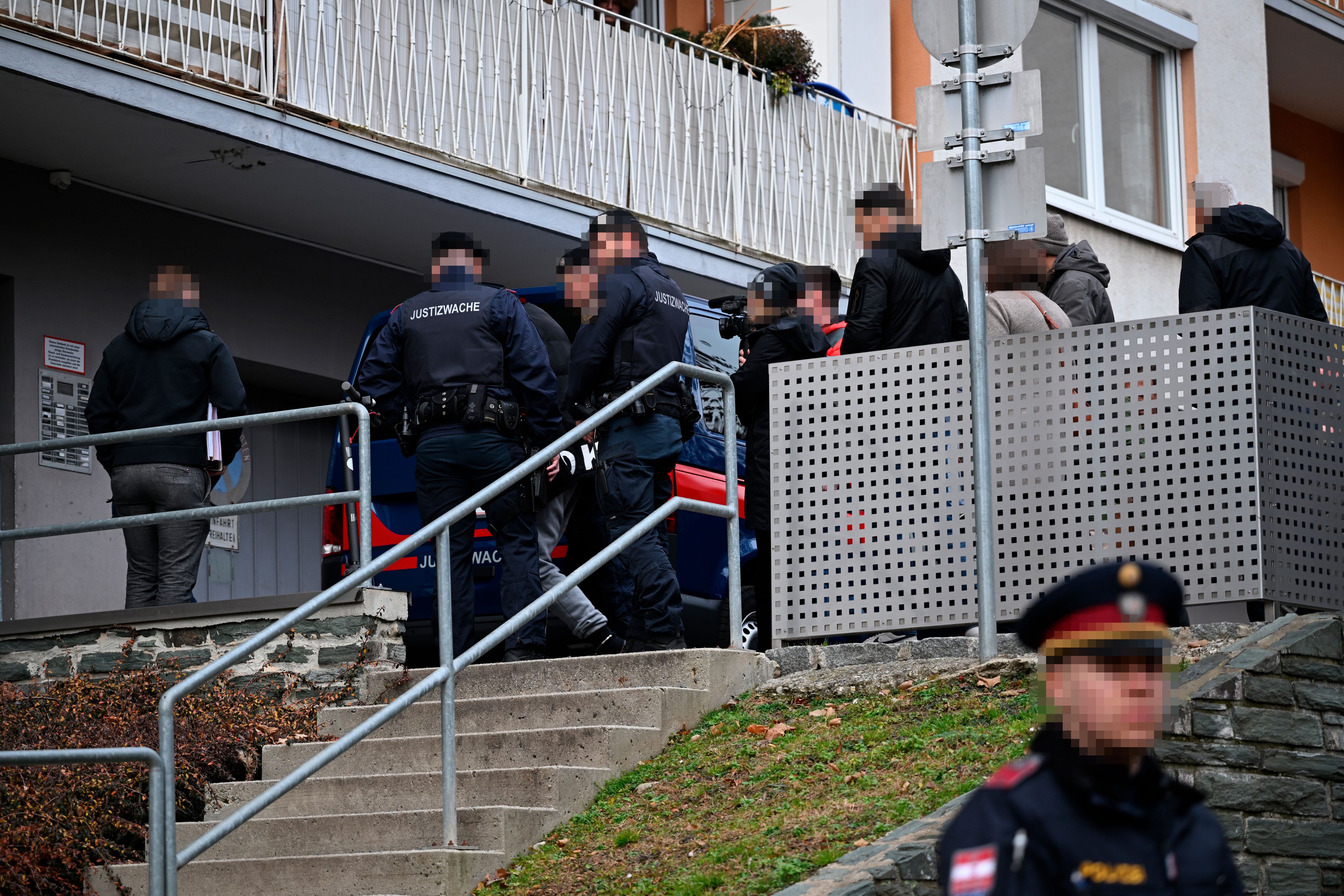 Fall Stefanie: Der Ex-Freund der Grazer Influencerin kehrte am 19. Dezember 2025 zur Rekonstruktion an den Tatort zurück.