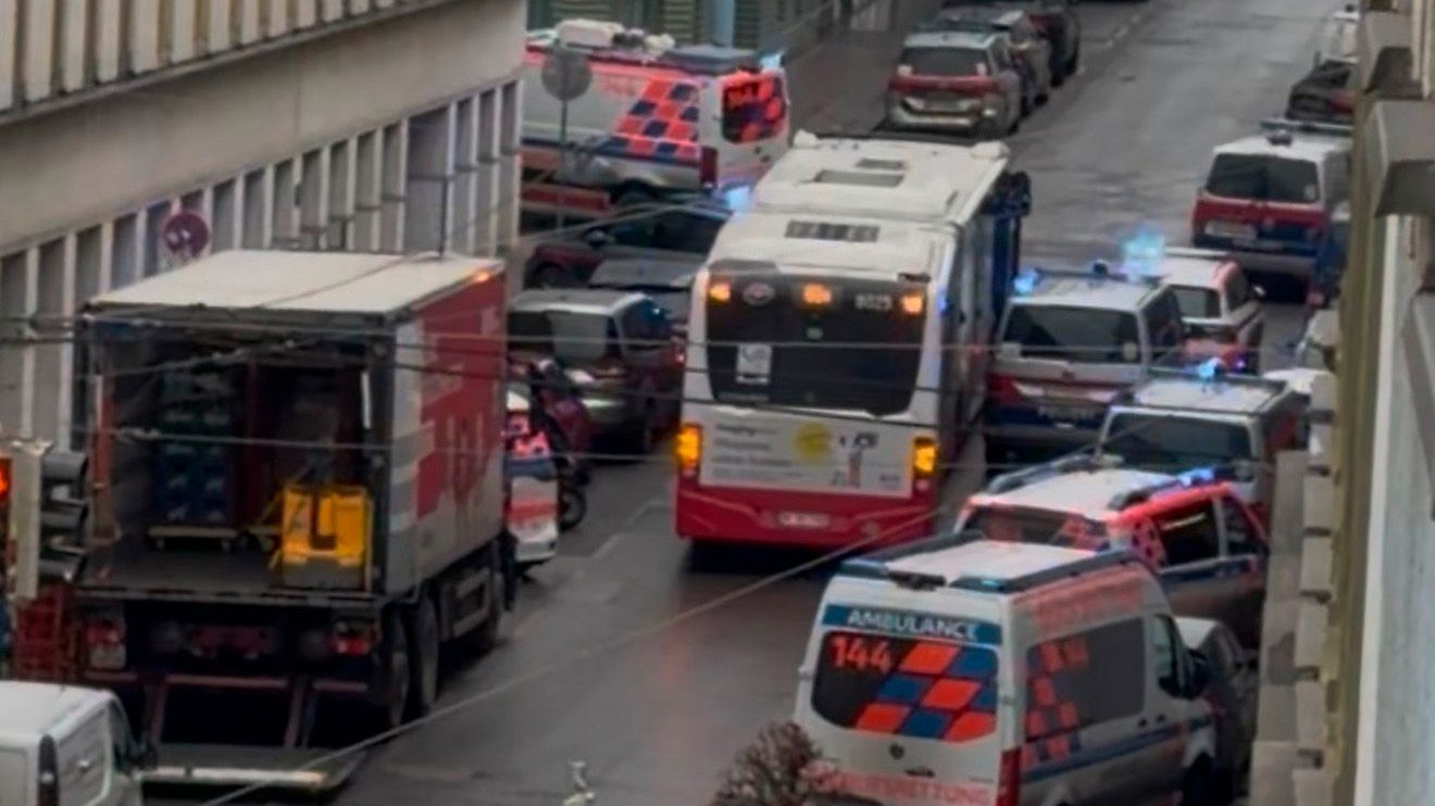 Heute.at - Jugendlicher sticht mit Messer auf eigenen Bruder ein