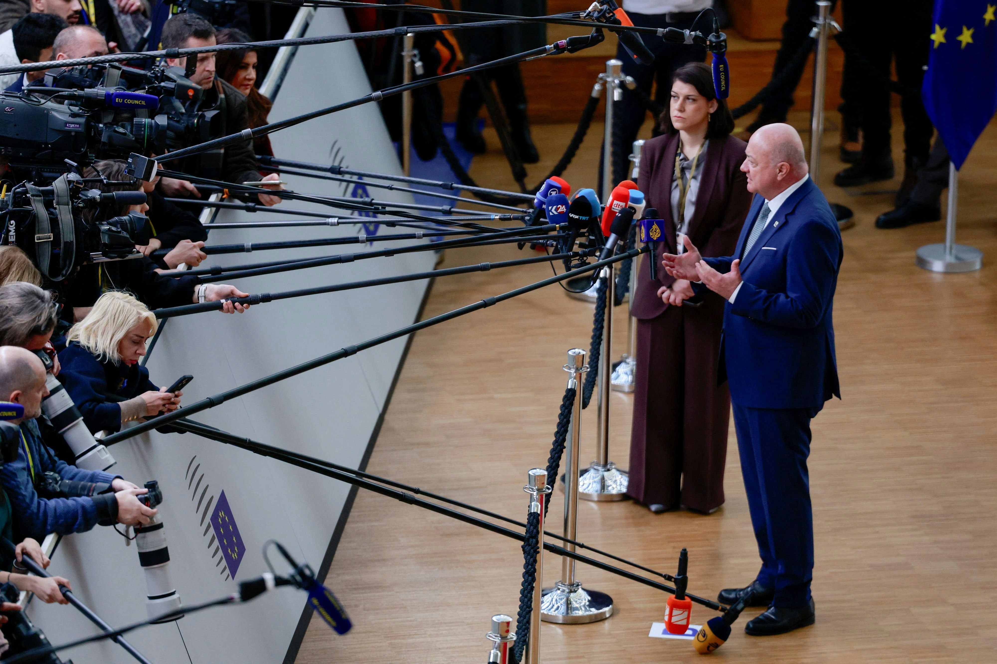 Österreichs Kanzler Christian Stocker stimmte für den Ukraine-Kredit