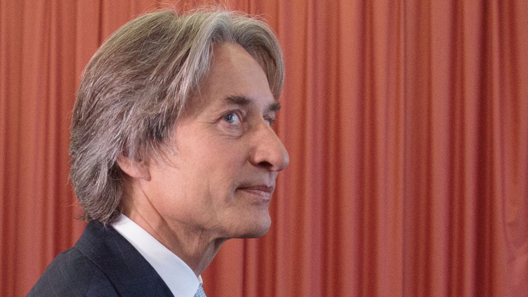 Heute.at - 1 Stunde Luxus: So wird Grassers Leben mit Fußfessel