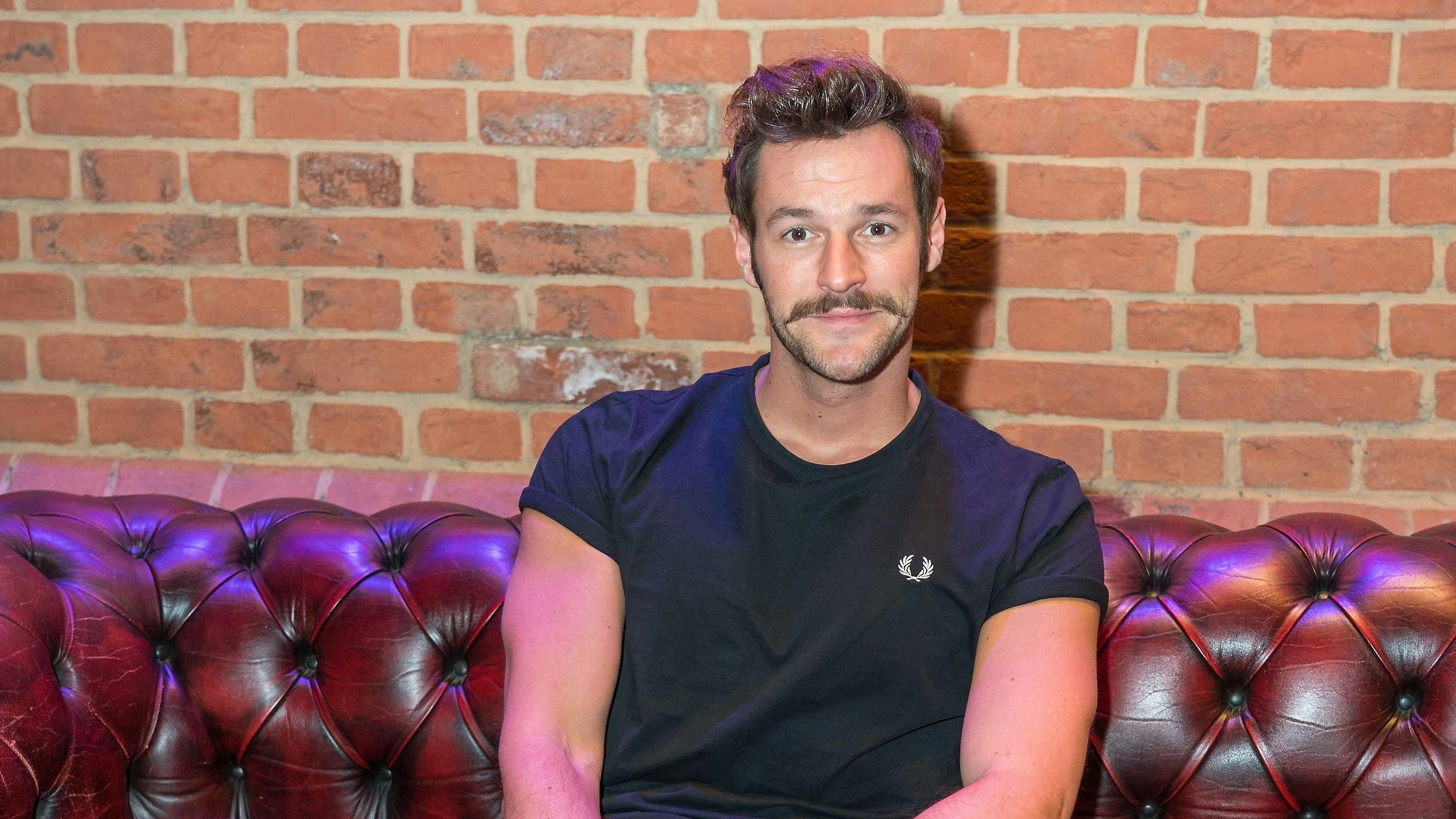 Gabi Hiller, Philipp Hansa und Paul Pizzera brachten ihren Hawi D´Ehre Podcast zum ersten Mal live auf die Bühne, Globe Wien, 10.2.2022, -  Paul PIZZERA 