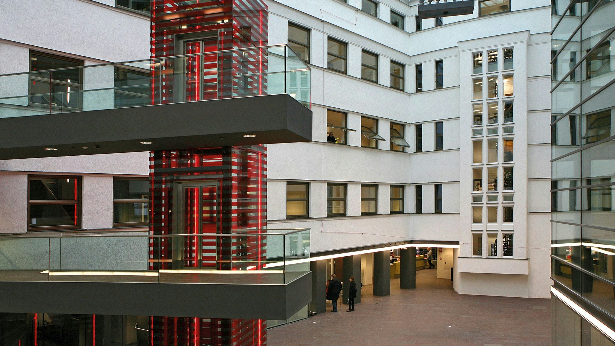 Heute.at - Geheimnisse verraten – Firma haut Mann plötzlich raus