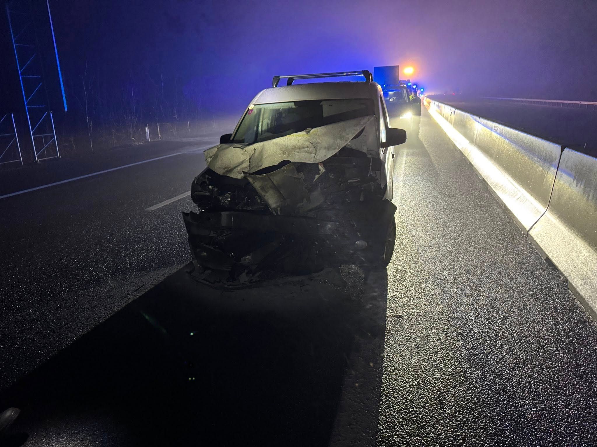 Heute.at - Alko-Lenker kracht auf Pkw – 18-Jährige schwer verletzt