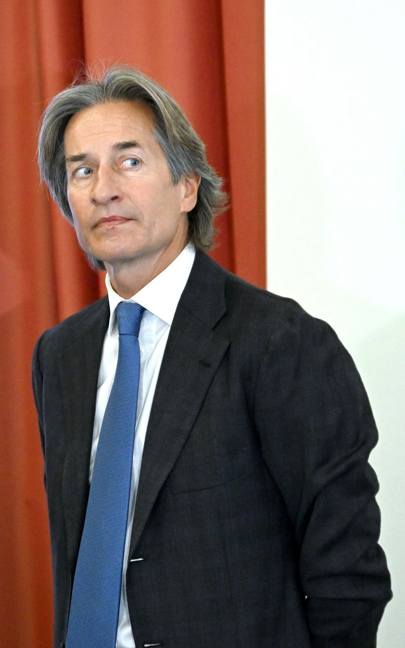 Nur 1 Stunde Luxus pro Tag: So wird Grassers neues Leben mit Fußfessel