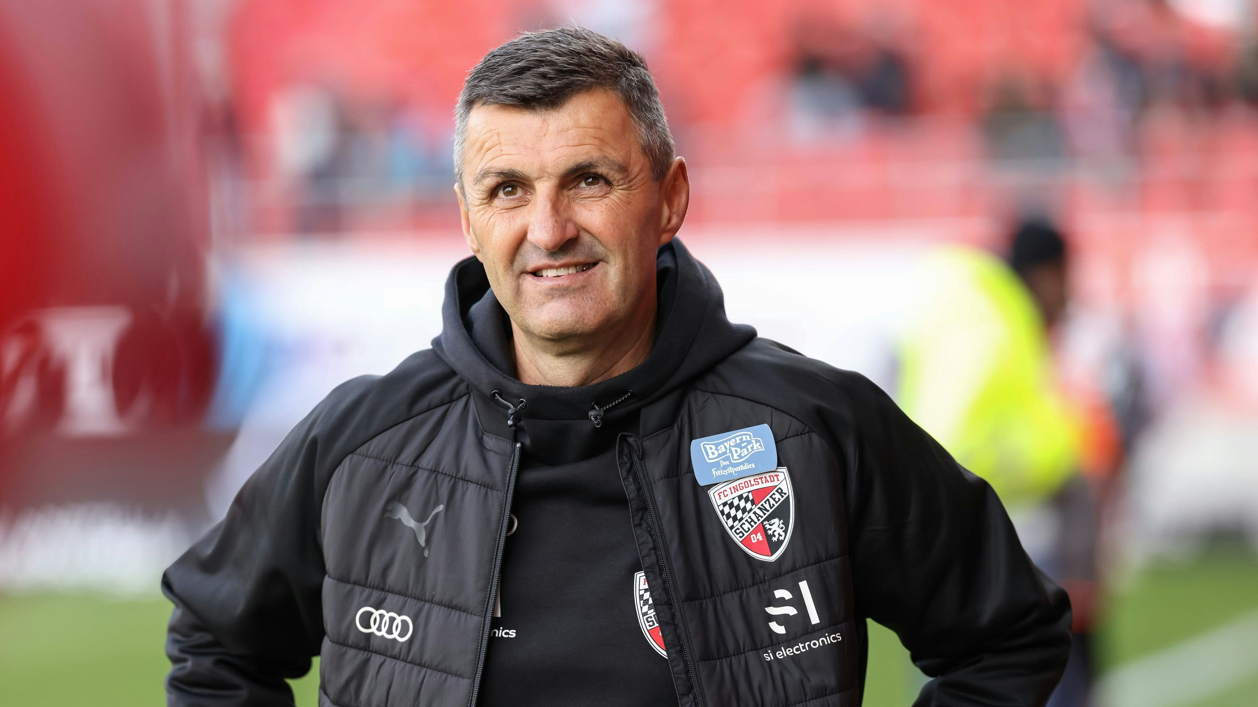 3. Liga FC Ingolstadt 04 - MSV Duisburg vor dem Spiel Cheftrainer Michael Köllner FCI 3. Liga - FC Ingolstadt 04 Saison 2023/2024 MSV Duisburg *** 3 Liga FC Ingolstadt 04 MSV Duisburg before the match Head coach Michael Köllner FCI 3 Liga FC Ingolstadt 04 Season 2023 2024 MSV Duisburg