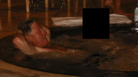 Ex-Präsident Clinton im Whirlpool. 