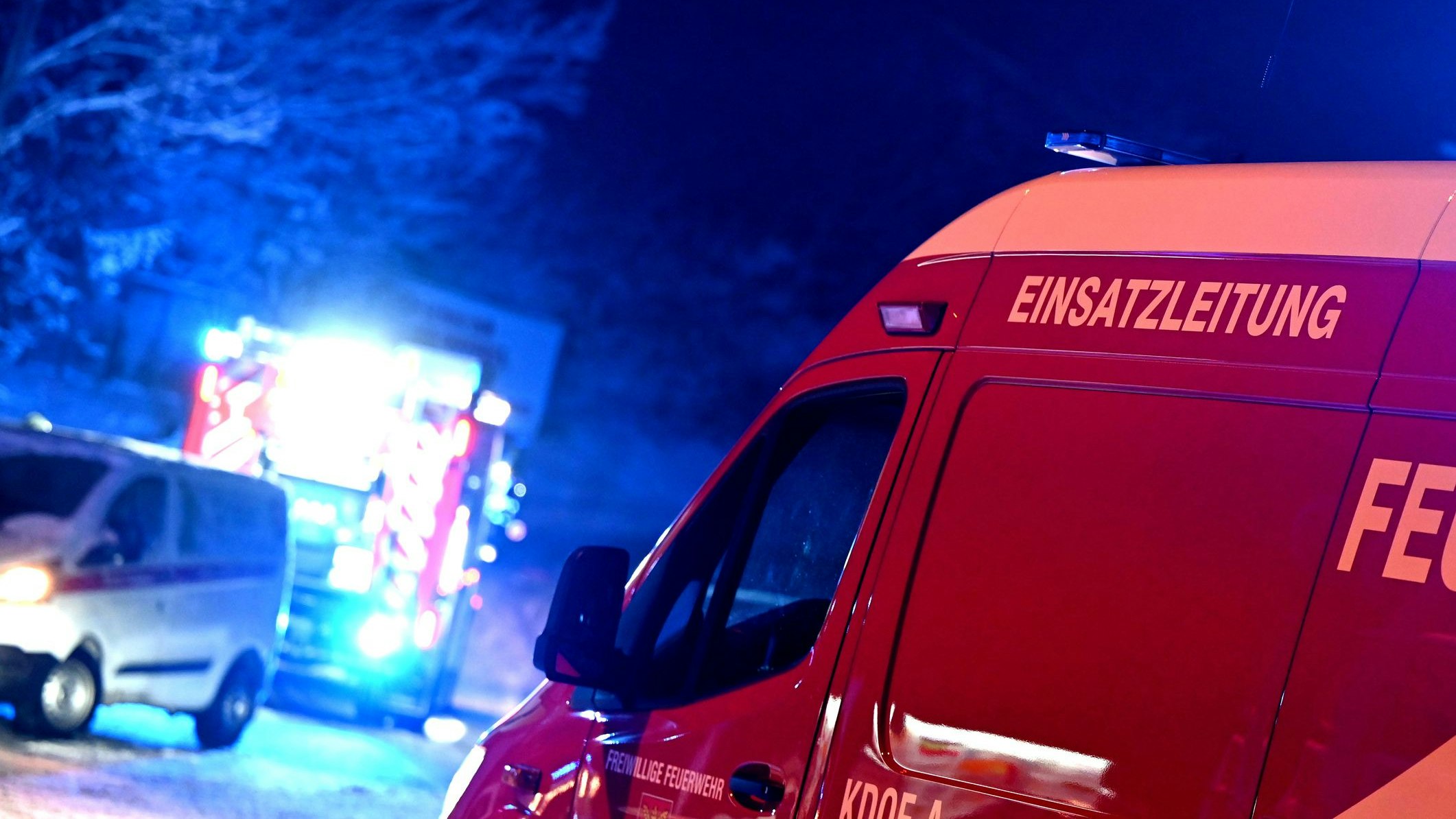 Heute.at - Auto überschlägt sich nach Crash – 43-Jähriger tot