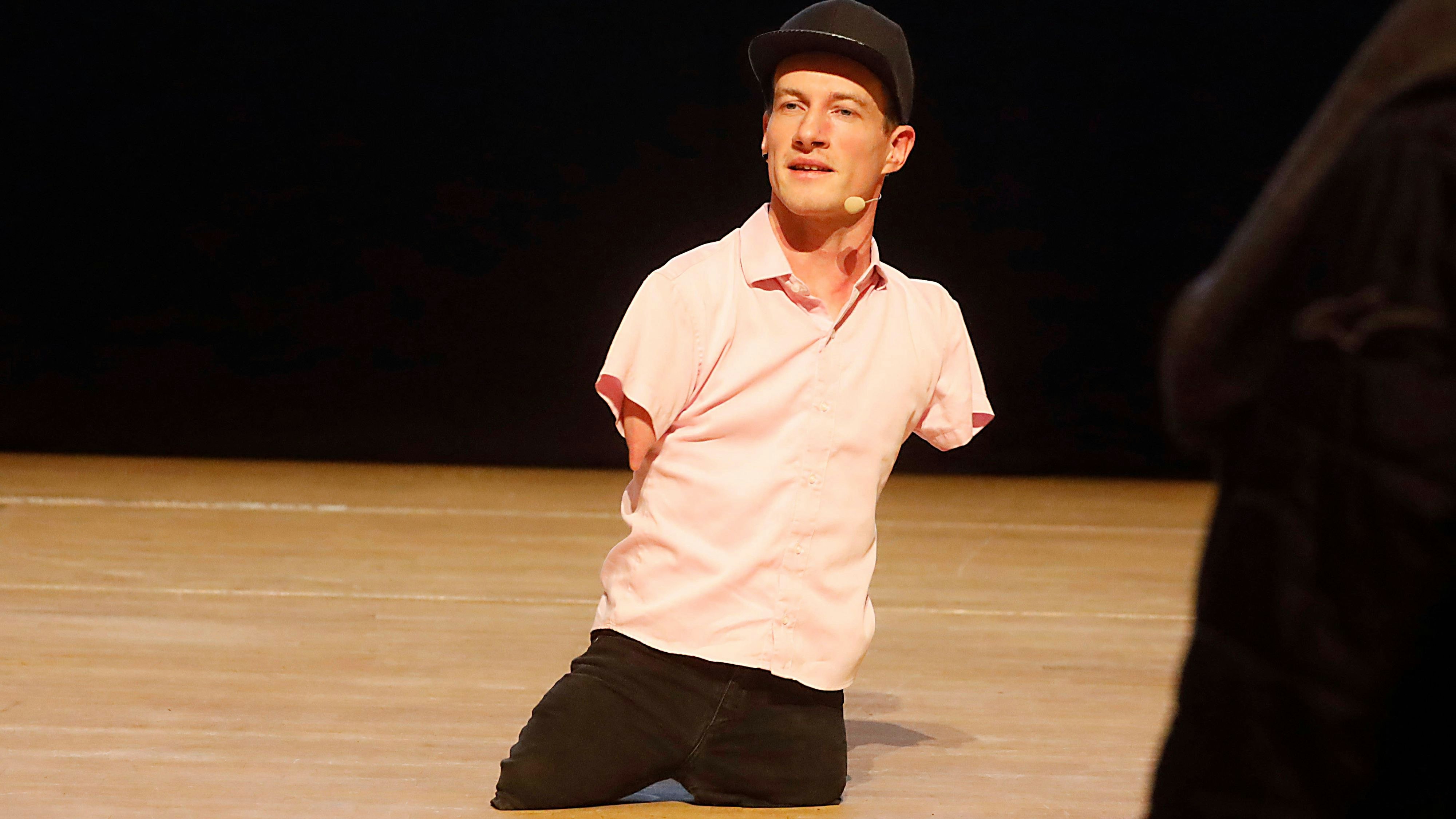 Janis McDavid hat eine bewegende Lebensgeschichte hinter sich. 