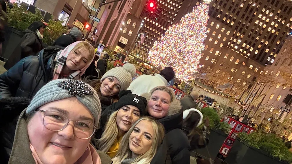 Heute.at - Friseur lädt Team zur Weihnachtsfeier nach New York ein