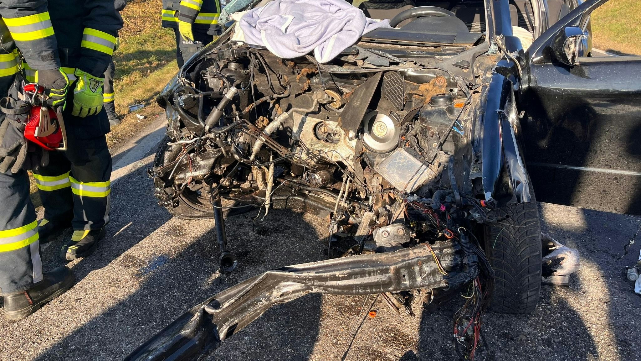 Insgesamt gab es bei dem schweren Unfall sieben Verletzte.