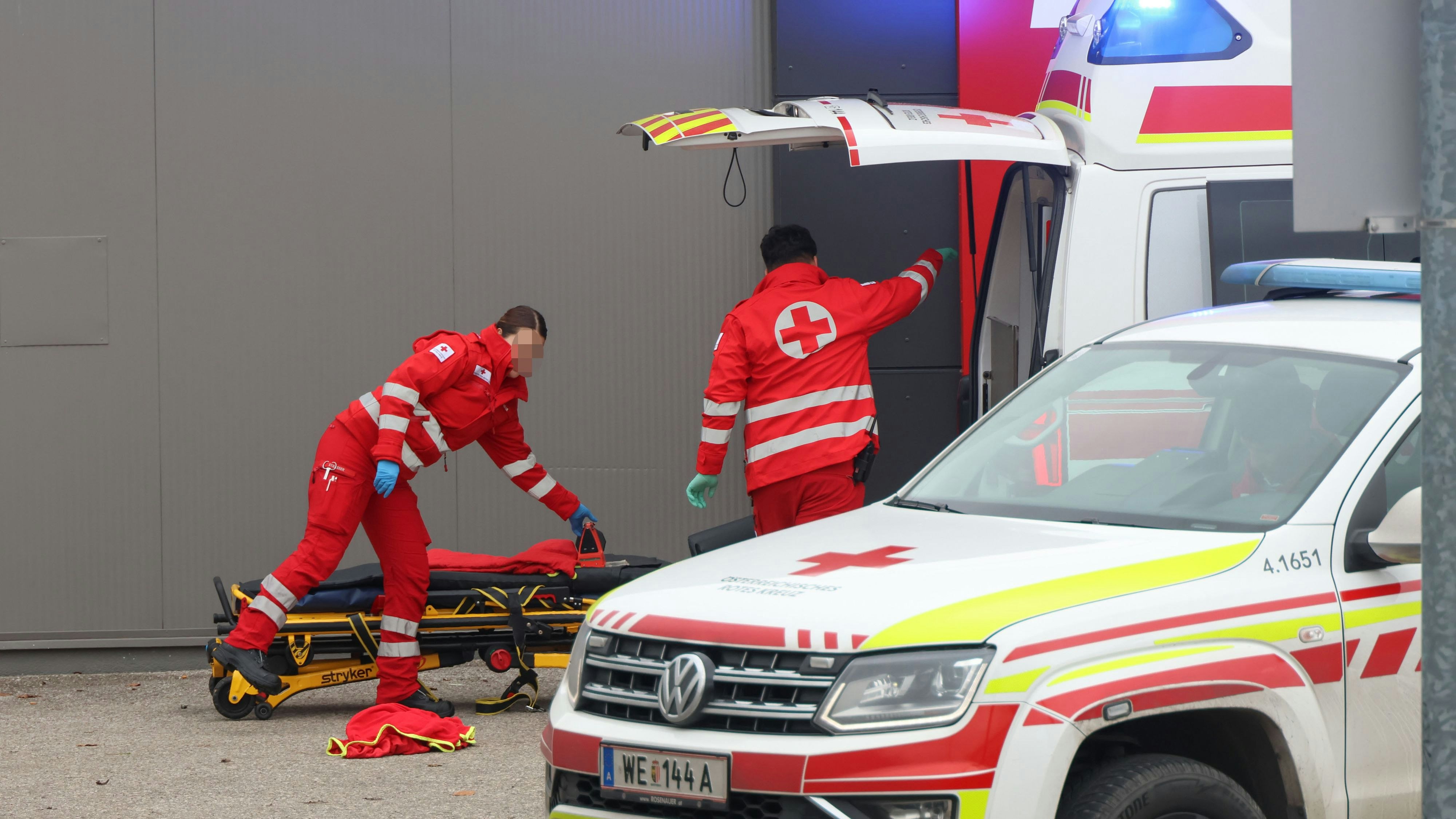 Heute.at - Frau (89) zündet Adventkranz an, dann passiert Unglück