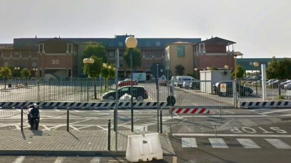 Heute.at - Bub tot – Eltern wachen am Bett vom falschen Teenager