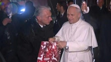 Papst Leo XIV. ruft zu Weihnachts-Waffenruhe auf