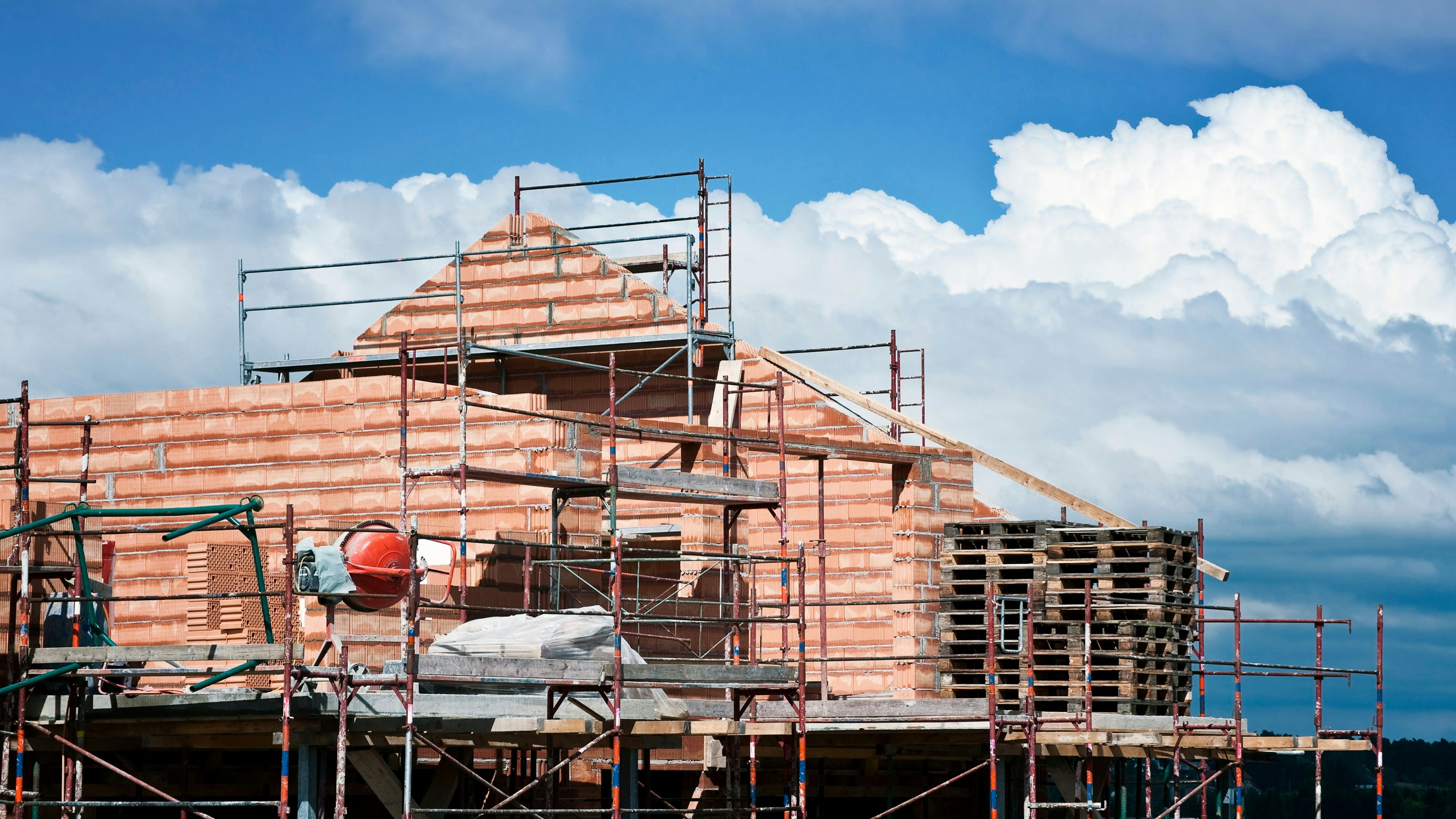 Heute.at - Baufirma sperrt fix zu – 86 Mitarbeiter verlieren Job